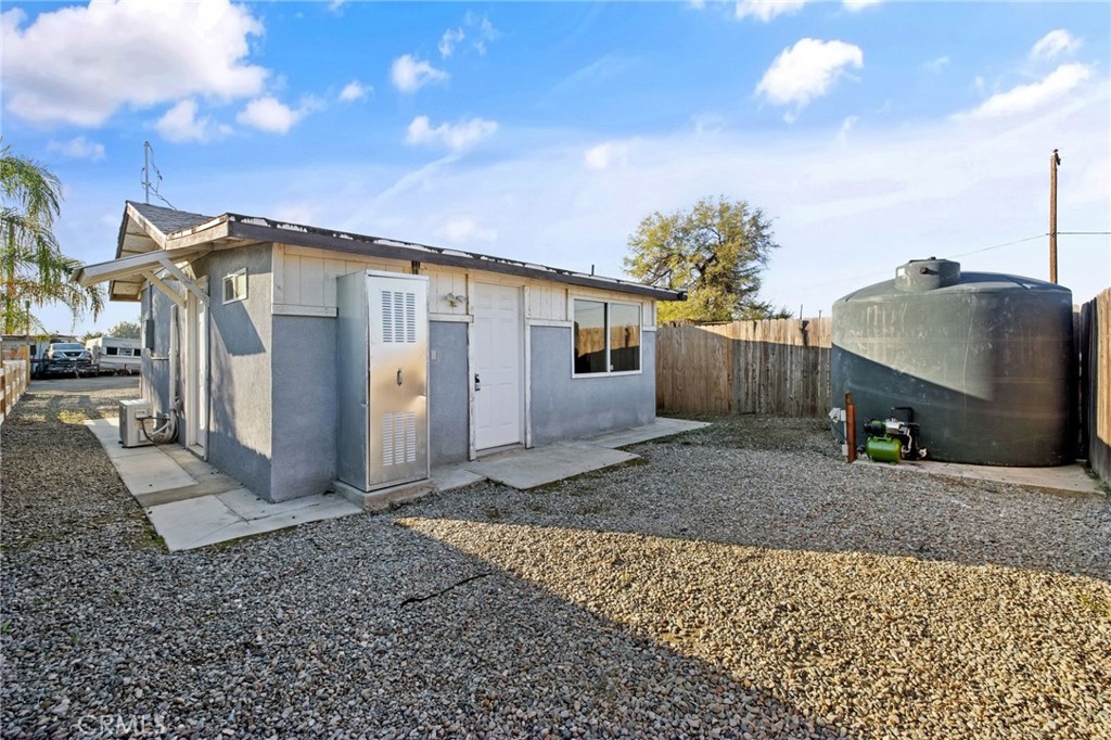 9893 Vista Ave, Hanford, CA 93230
