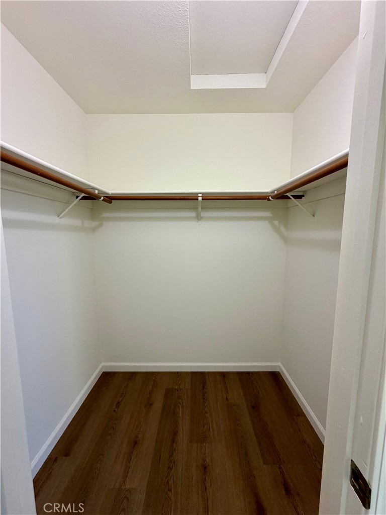 990 Heartwood, Hanford, CA 93230