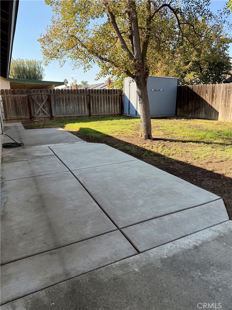 990 Heartwood, Hanford, CA 93230