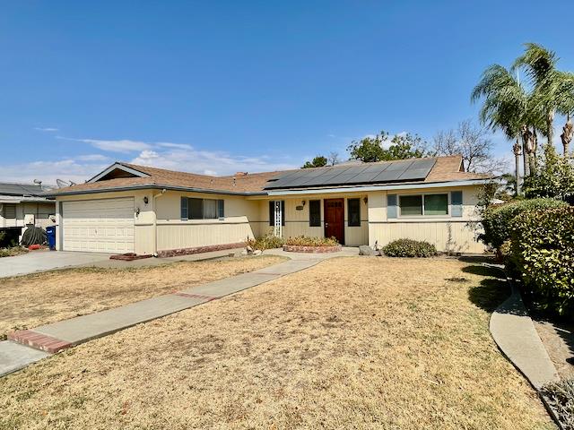 2851 Julia Cir, Hanford, CA 93230