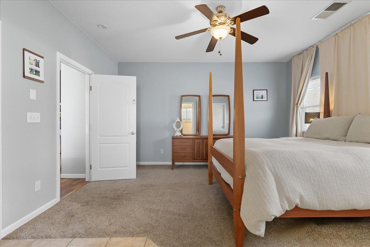 2104 Franklin Way, Hanford, CA 93230