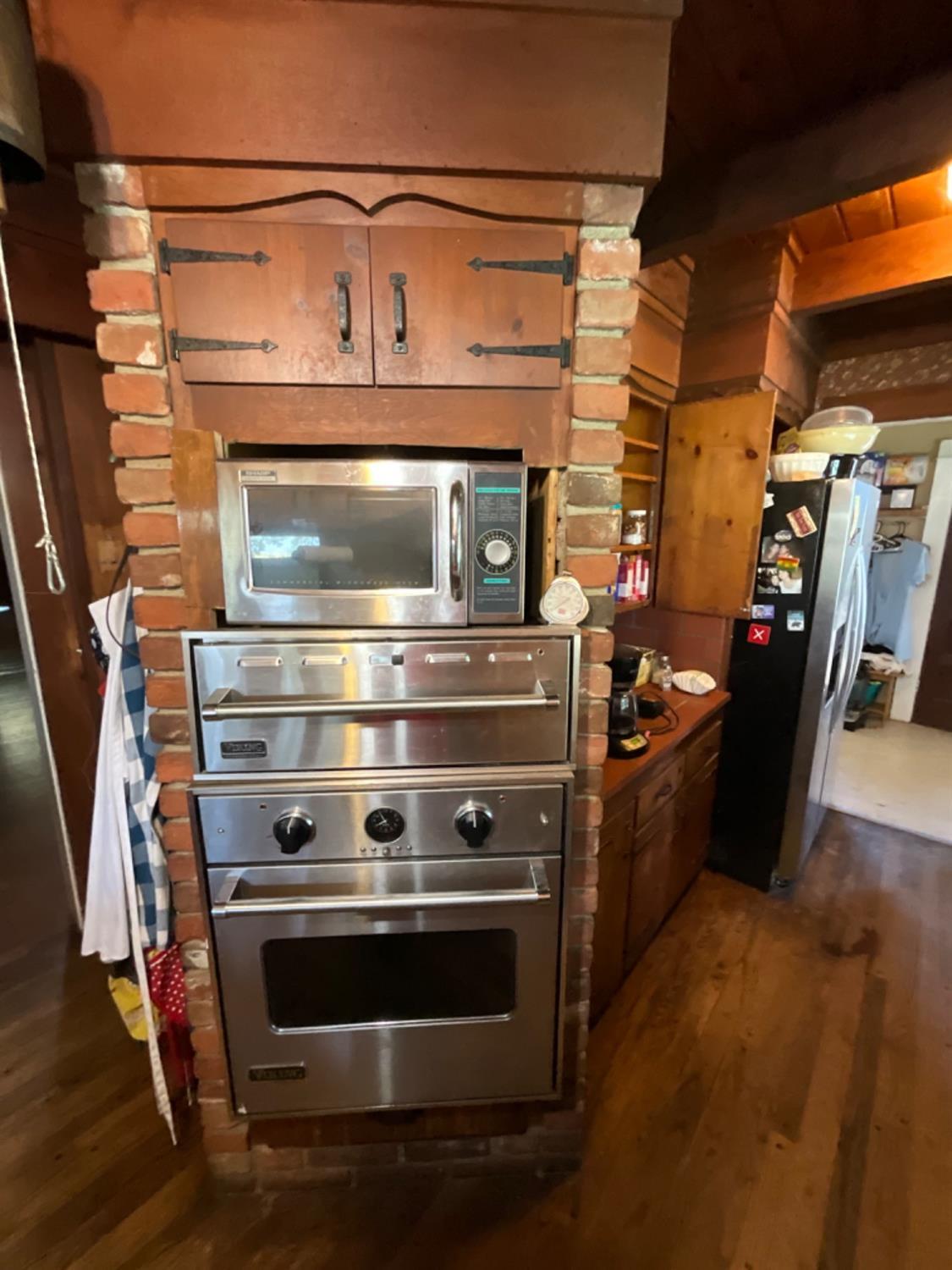 8896 13th Ave, Hanford, CA 93230