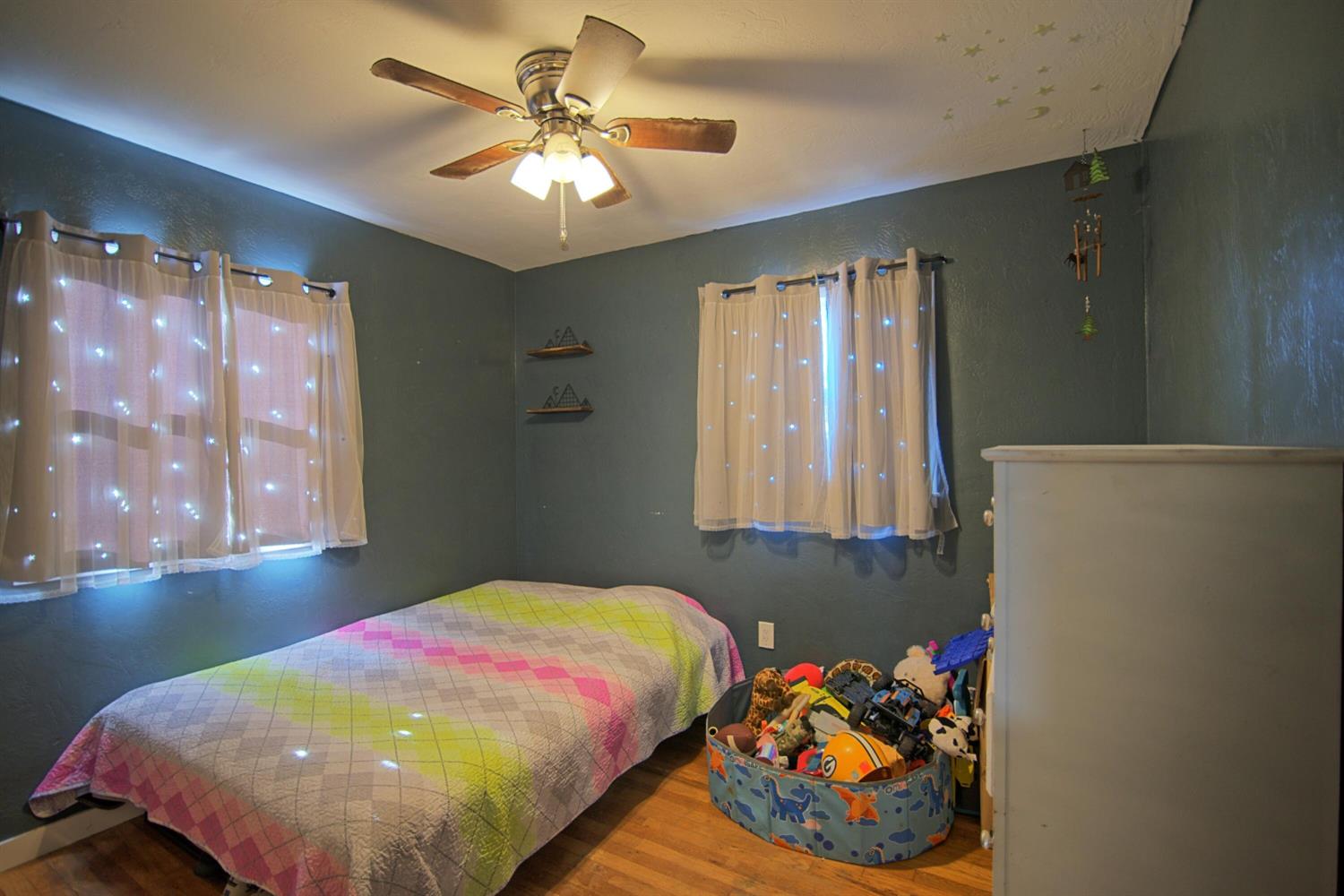 410 E Florinda, Hanford, CA 93230