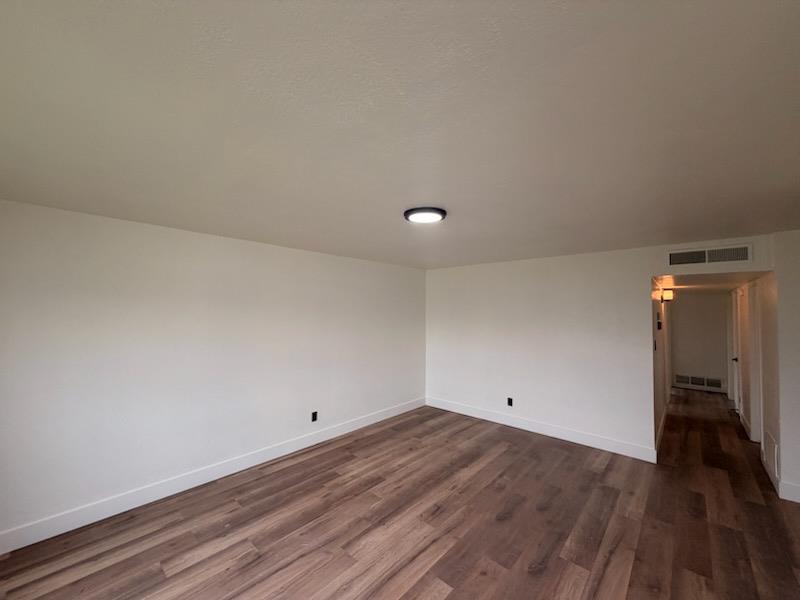 8625 La Vaca Way, Hanford, CA 93230