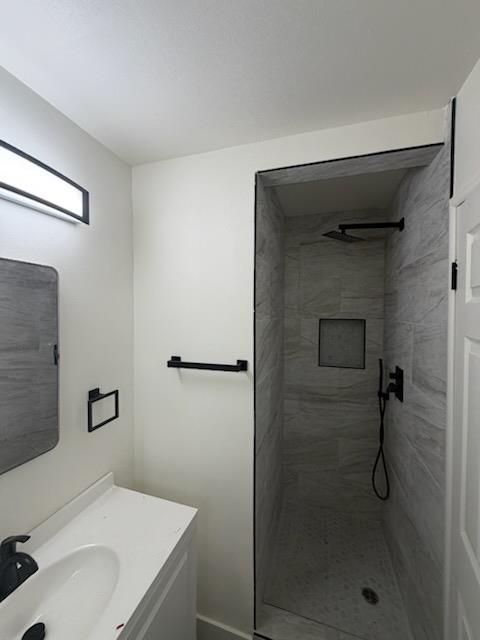 8625 La Vaca Way, Hanford, CA 93230