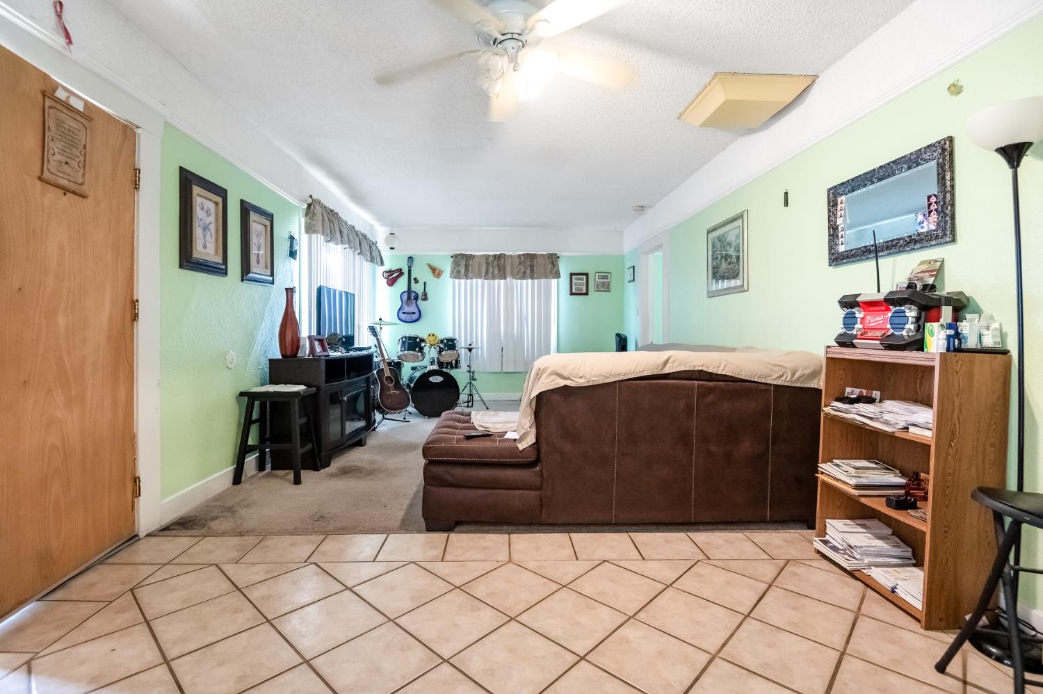 414 W Cameron St, Hanford, CA 93230