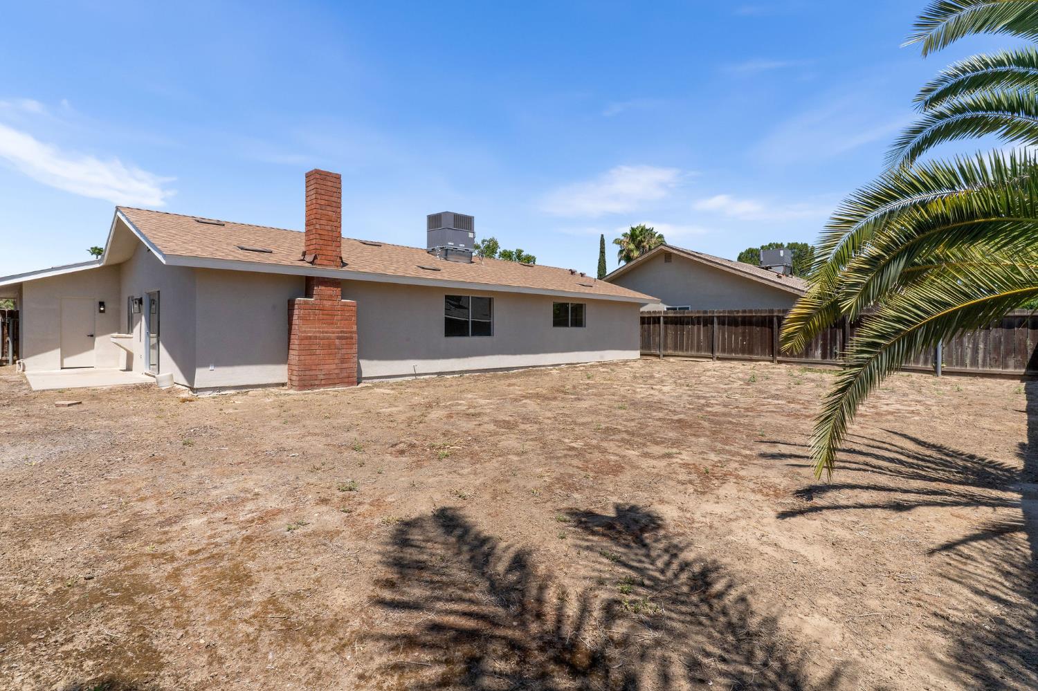 2117 Beechwood Ct, Hanford, CA 93230