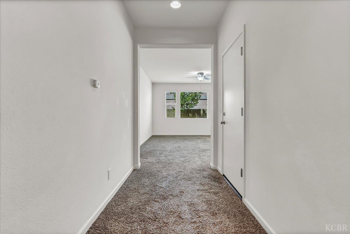 2390 Chardonnay Pl, Hanford, CA 93230