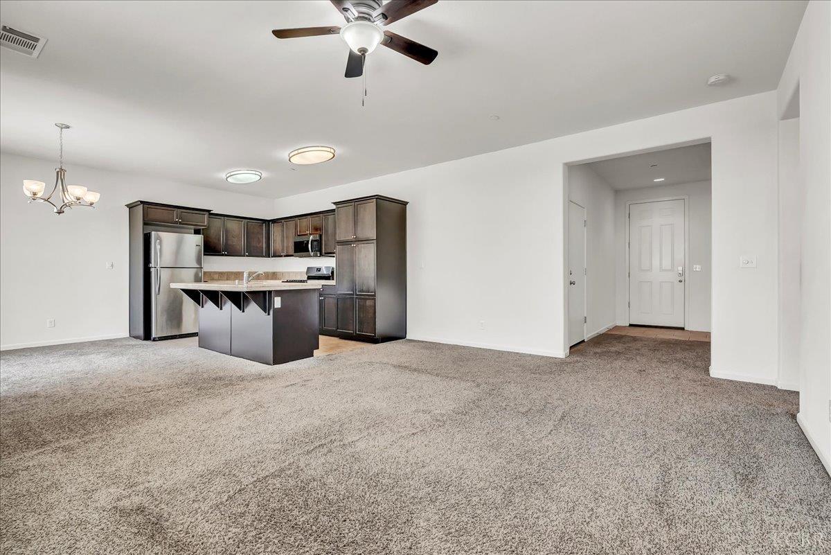 2390 Chardonnay Pl, Hanford, CA 93230