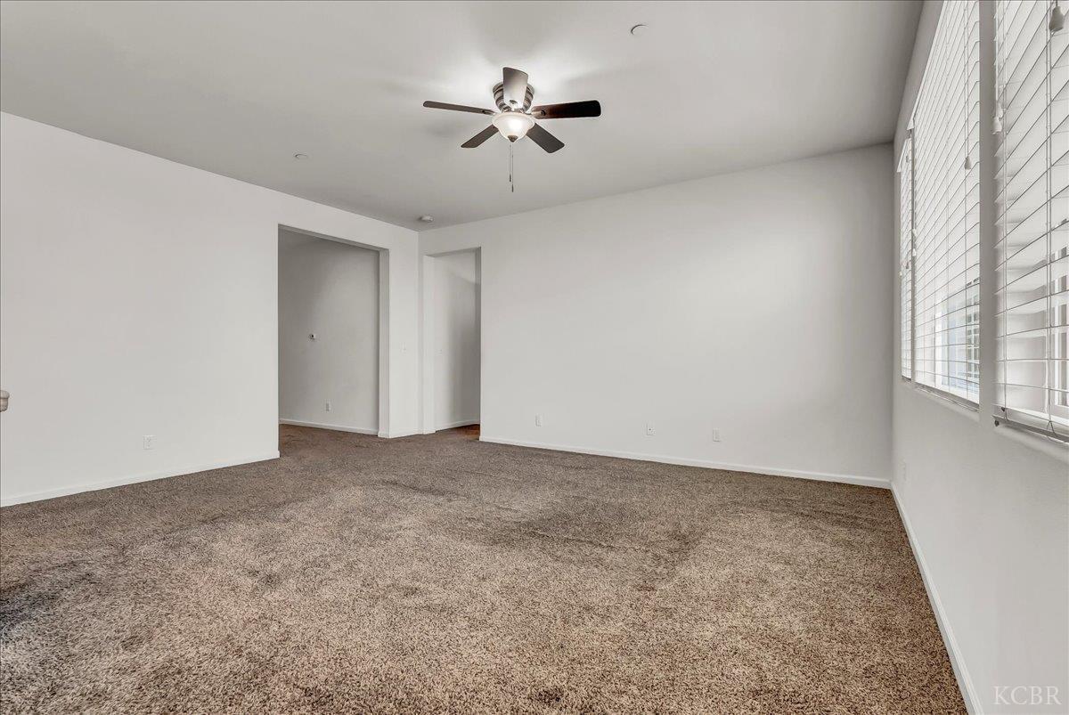 2390 Chardonnay Pl, Hanford, CA 93230
