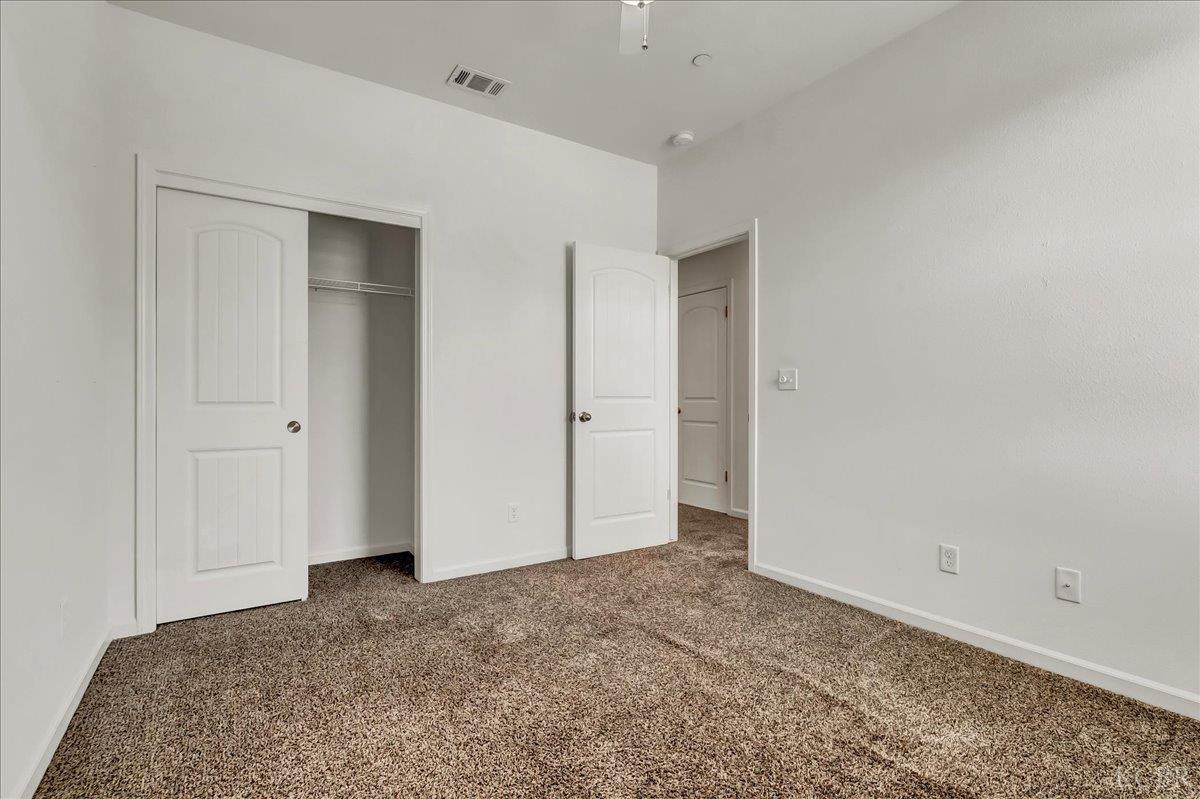 2390 Chardonnay Pl, Hanford, CA 93230