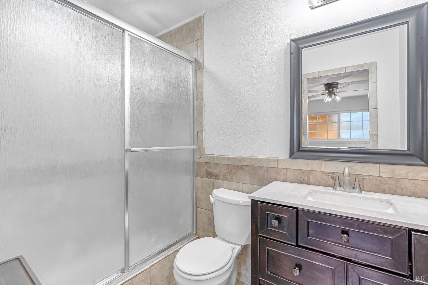 2015 N Burl Dr, Hanford, CA 93230