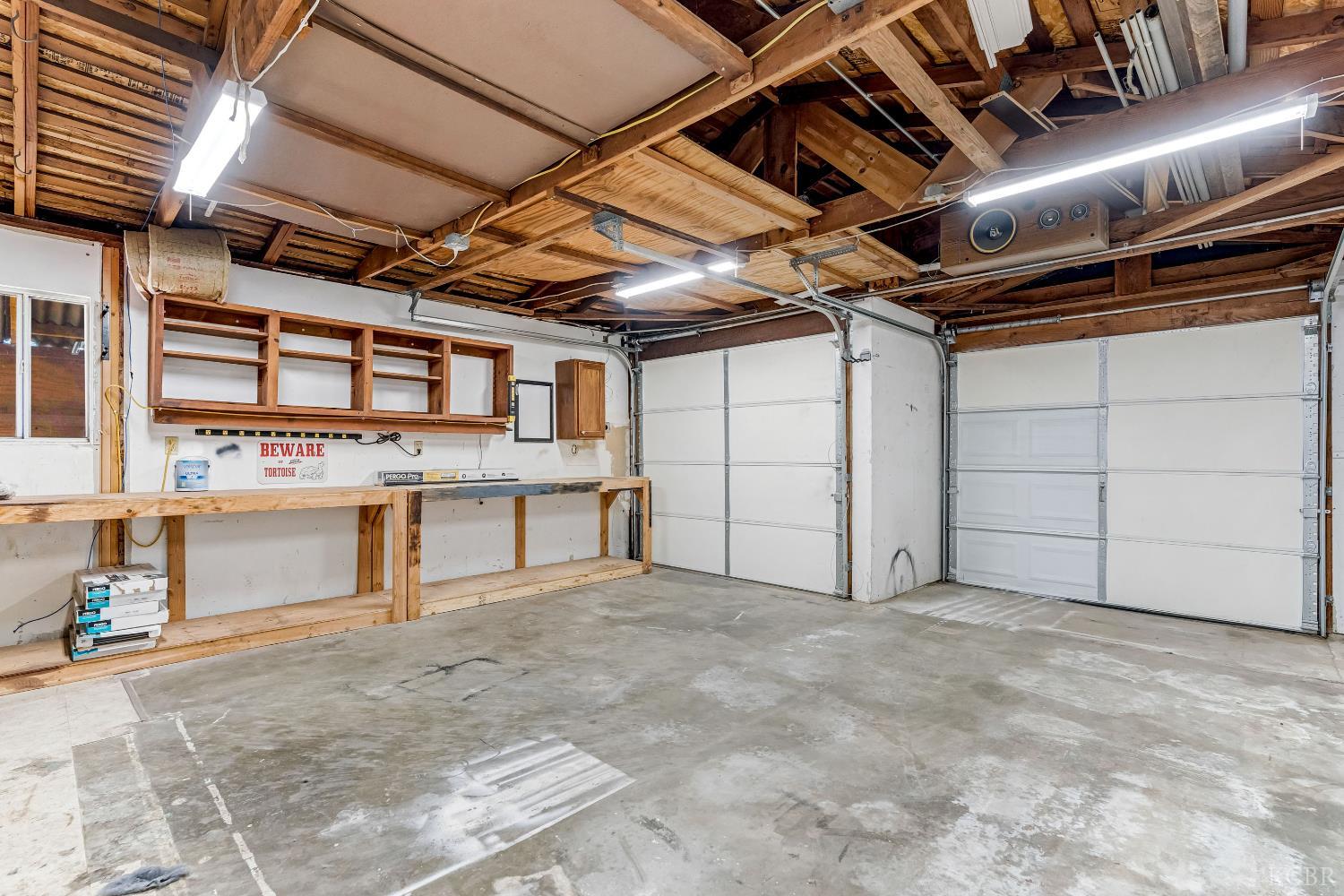2015 N Burl Dr, Hanford, CA 93230