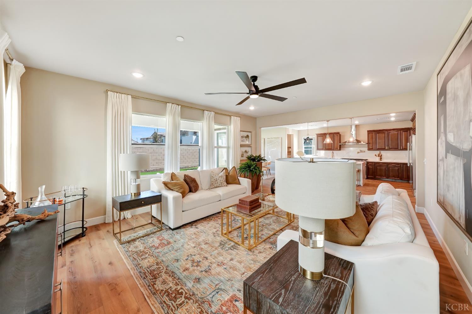 150 N Falcon Ave, Hanford, CA 93230