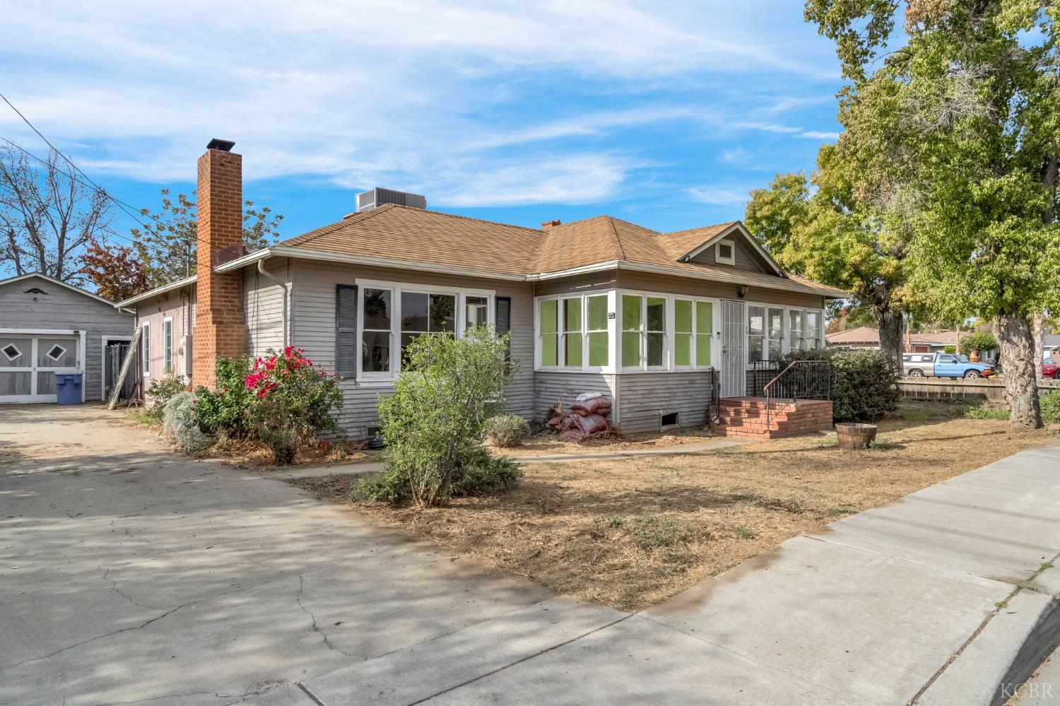 2100 N Douty St, Hanford, CA 93230