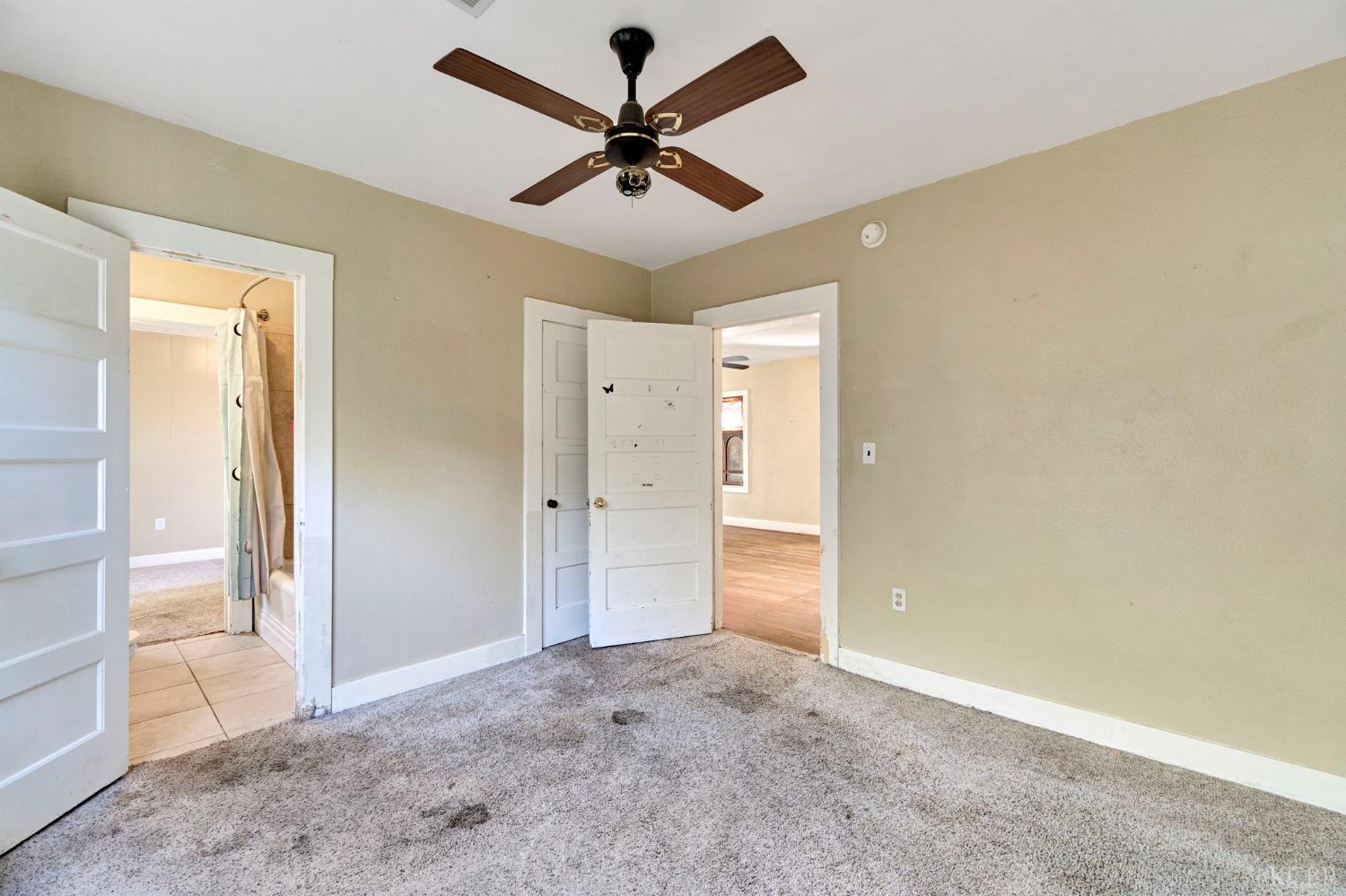 2100 N Douty St, Hanford, CA 93230