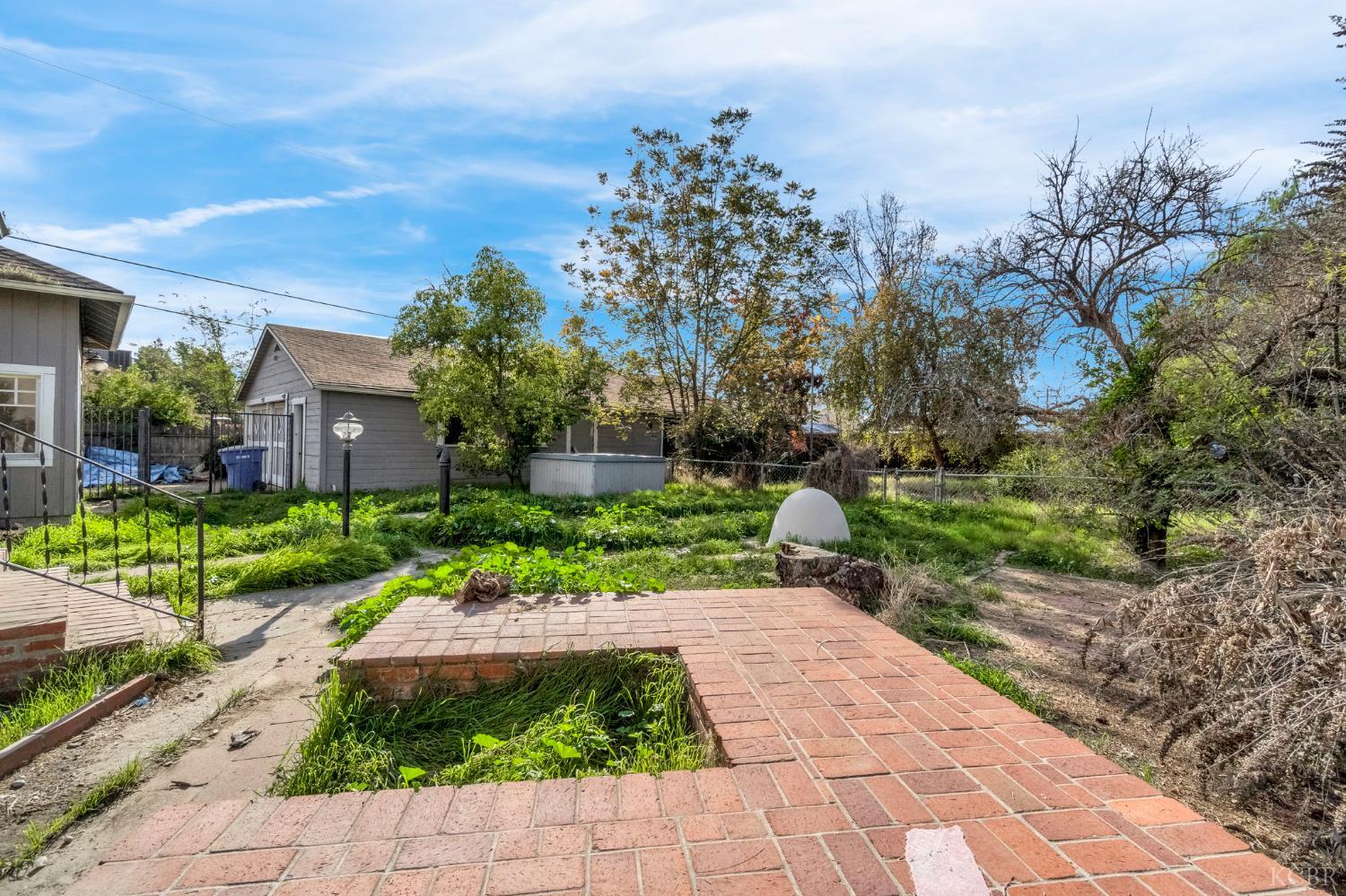 2100 N Douty St, Hanford, CA 93230