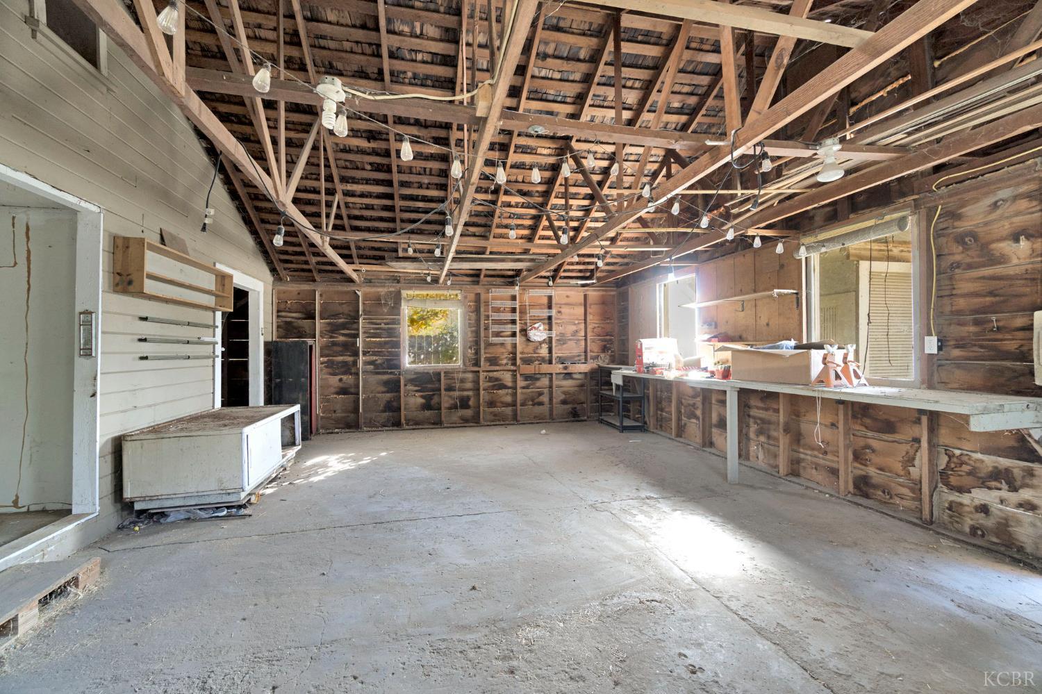 2100 N Douty St, Hanford, CA 93230