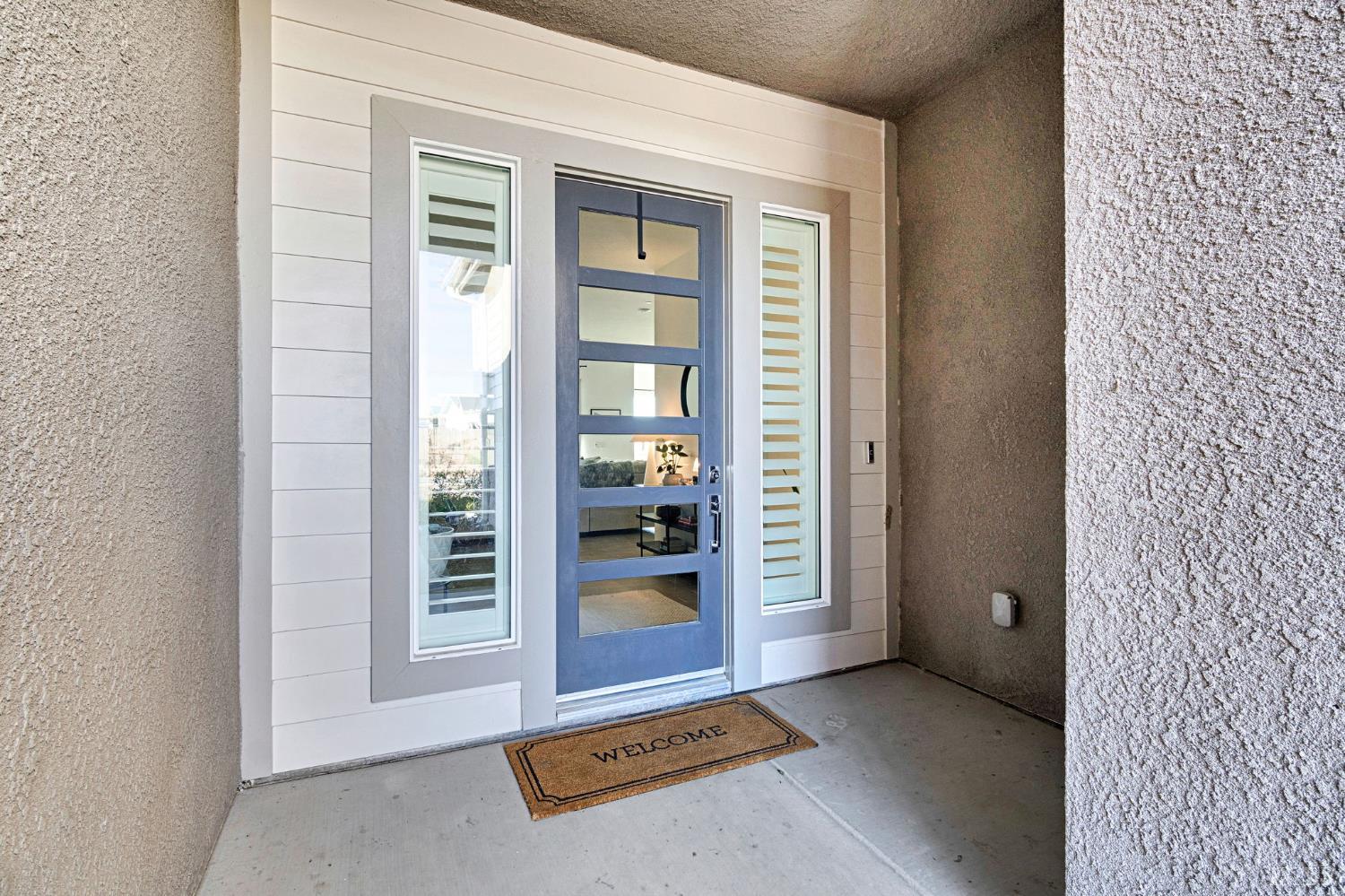 1976 N Mitchell St N, Hanford, CA 93230