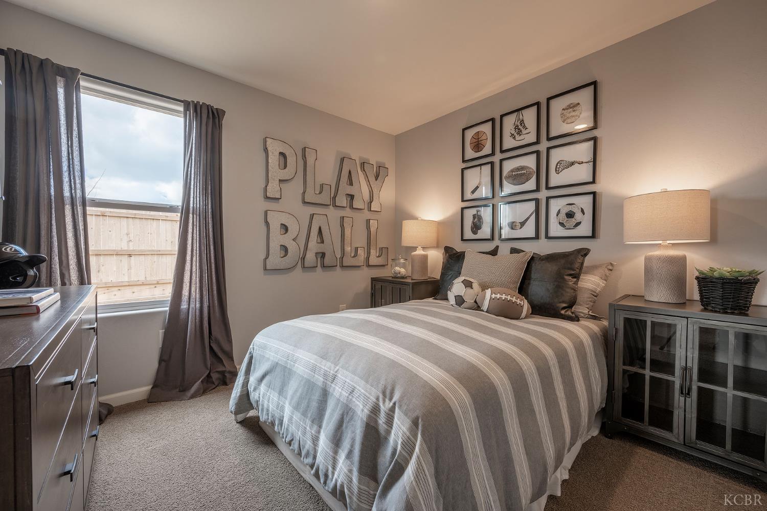 1143 52 BR Billingsley St, Hanford, CA 93230