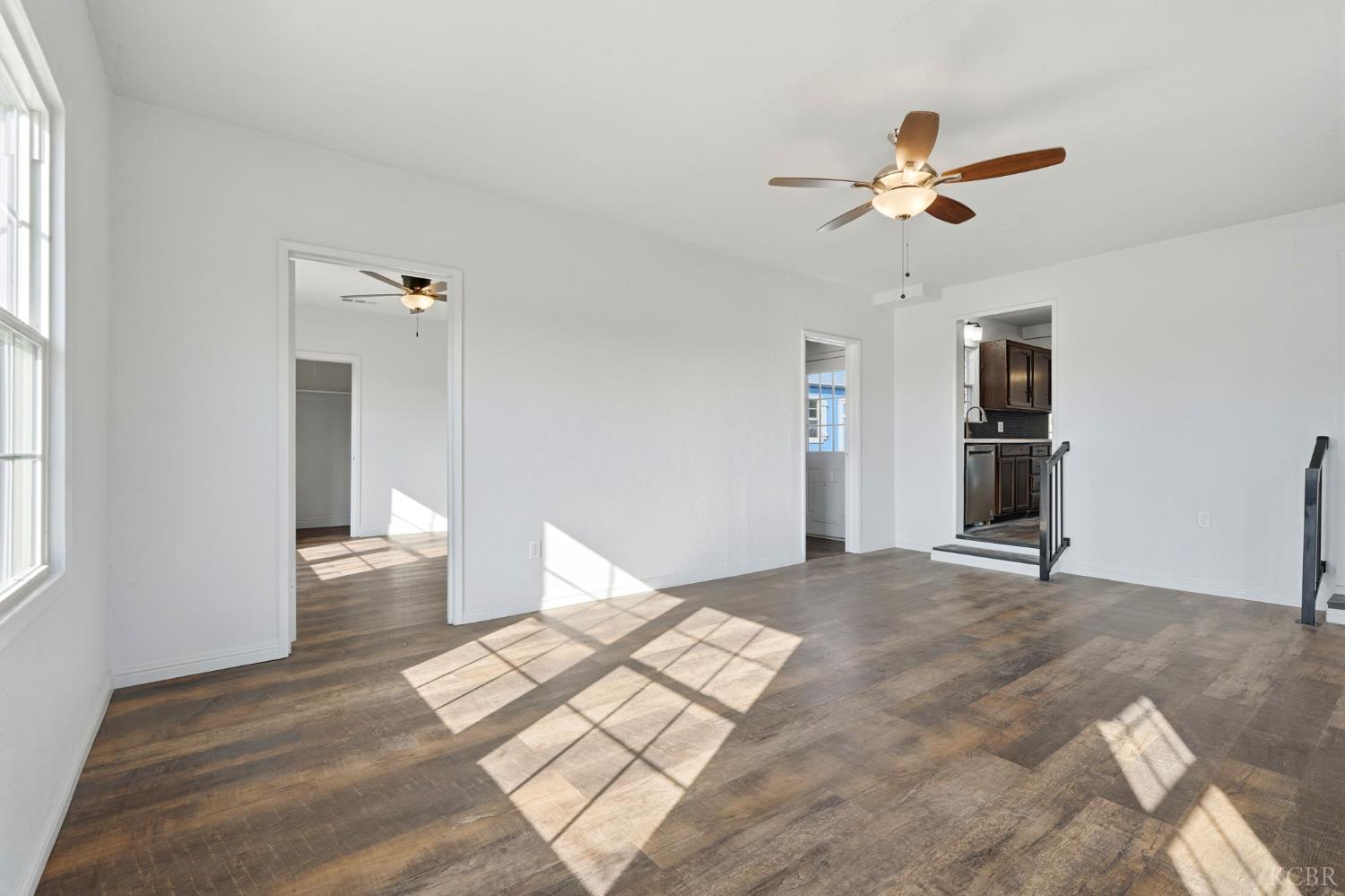 100 W Terrace Dr, Hanford, CA 93230