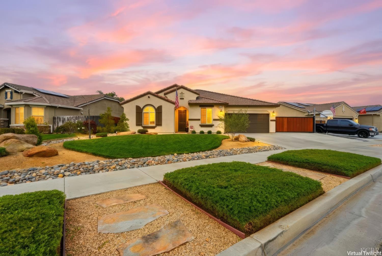 3262 N Morning Dove Ln, Hanford, CA 93230