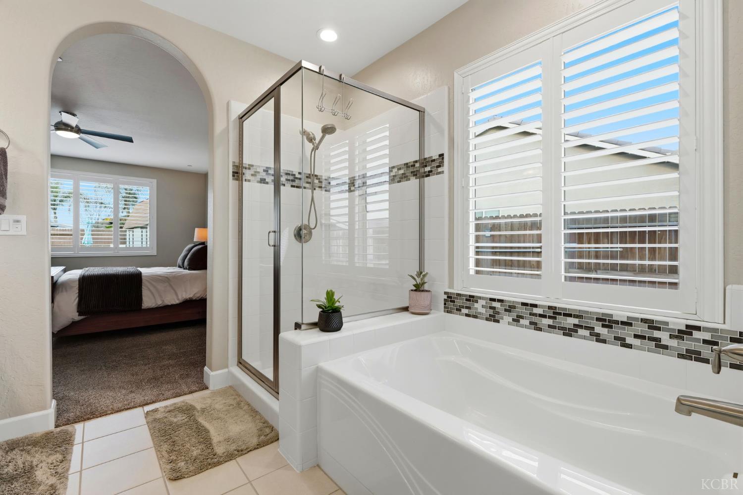 3262 N Morning Dove Ln, Hanford, CA 93230