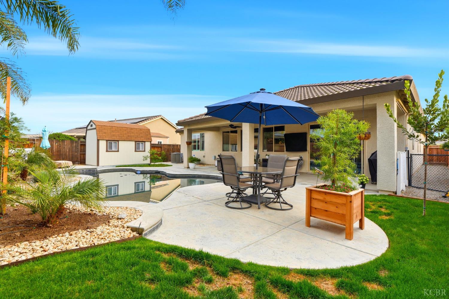 3262 N Morning Dove Ln, Hanford, CA 93230