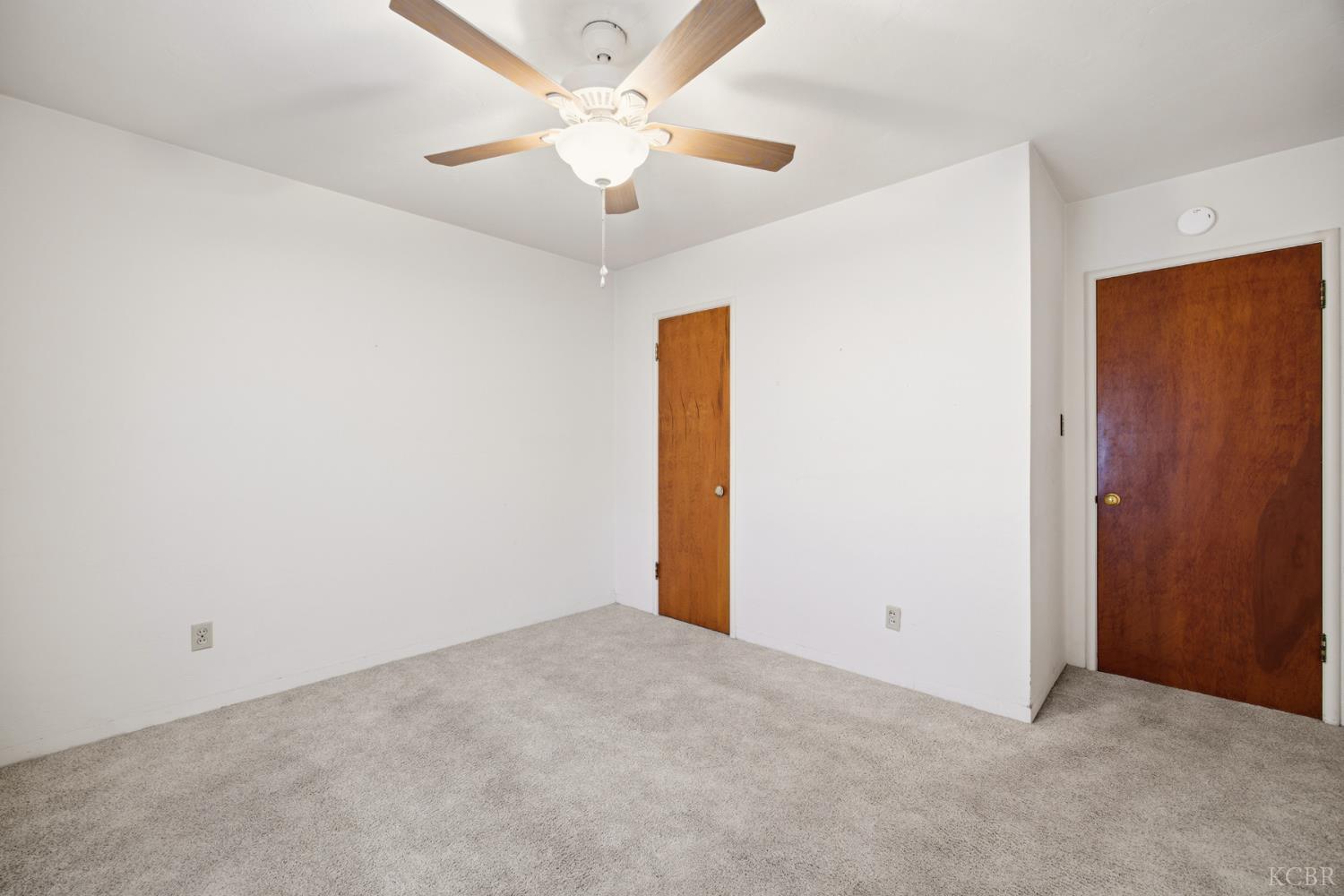 2080 McKinley Ave, Hanford, CA 93230