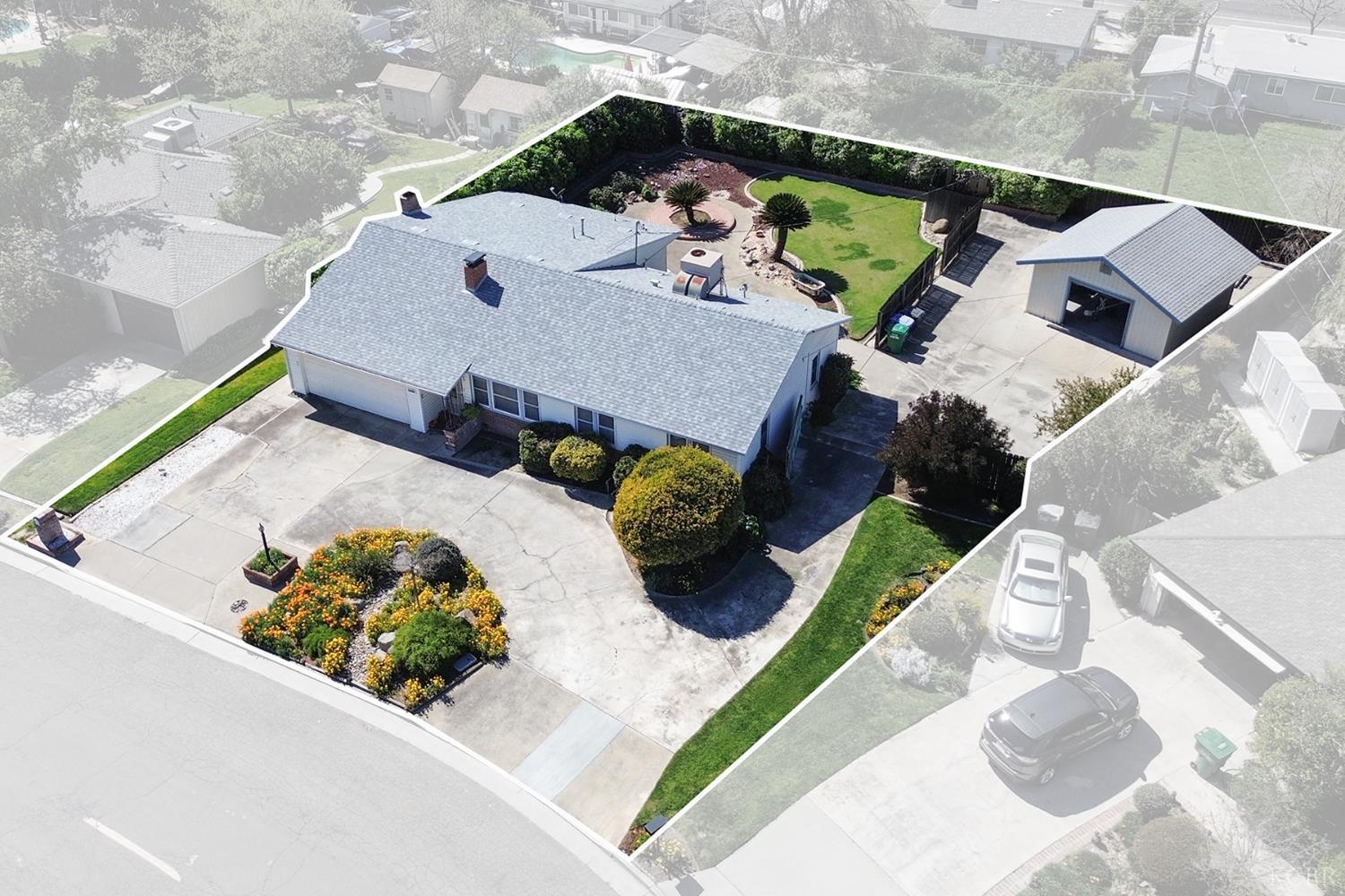 2080 McKinley Ave, Hanford, CA 93230