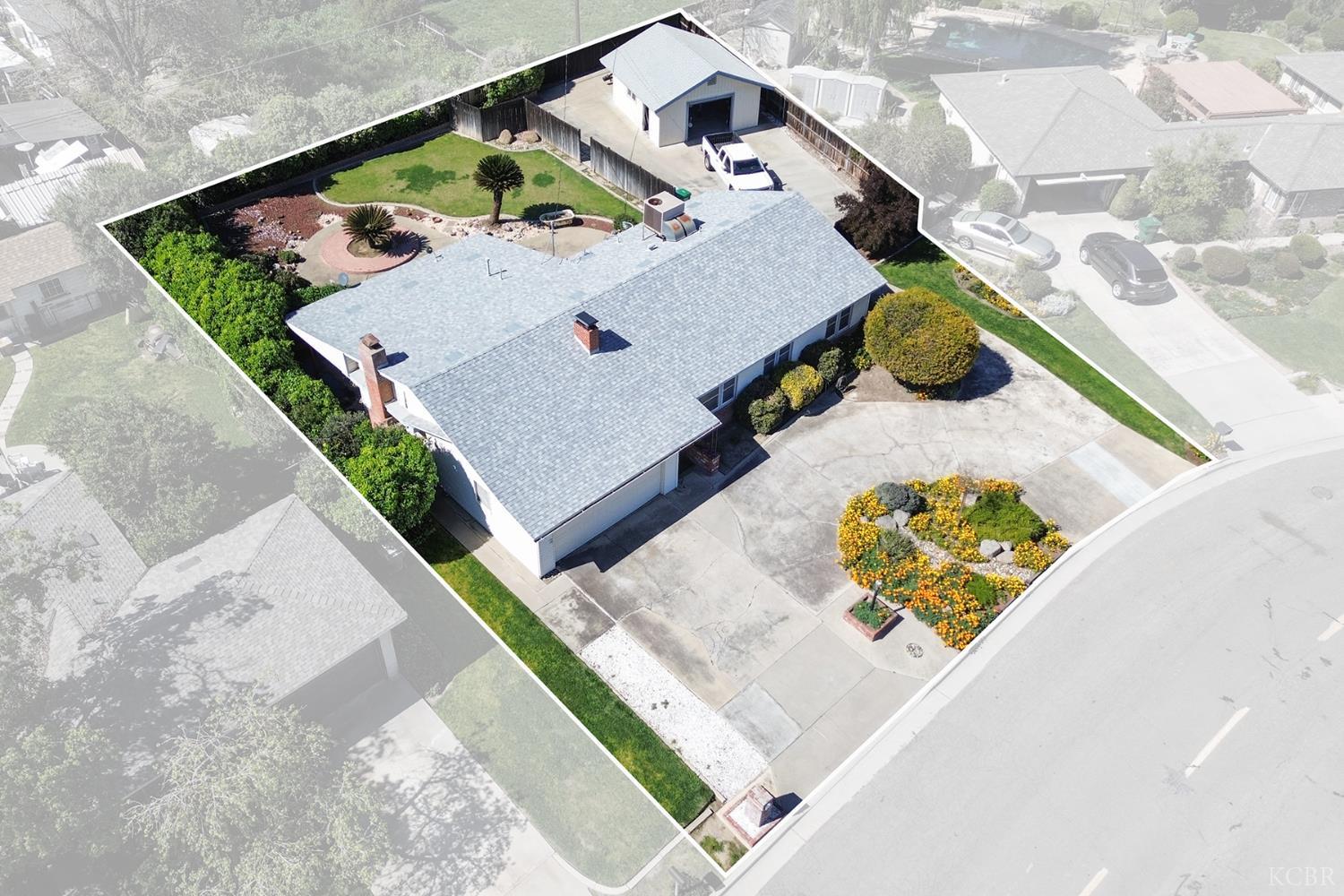 2080 McKinley Ave, Hanford, CA 93230