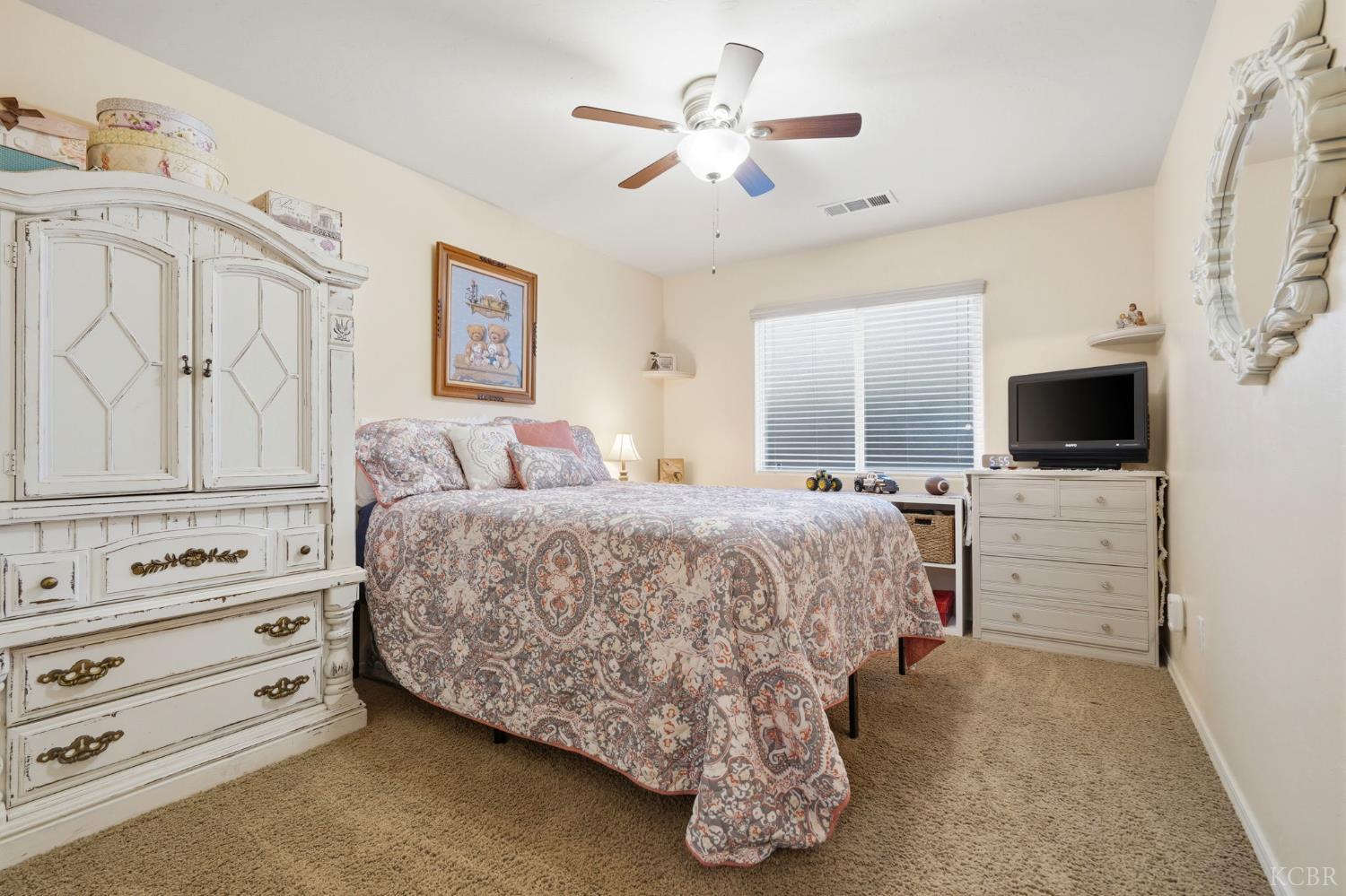 1431 W Ambassador Way, Hanford, CA 93230