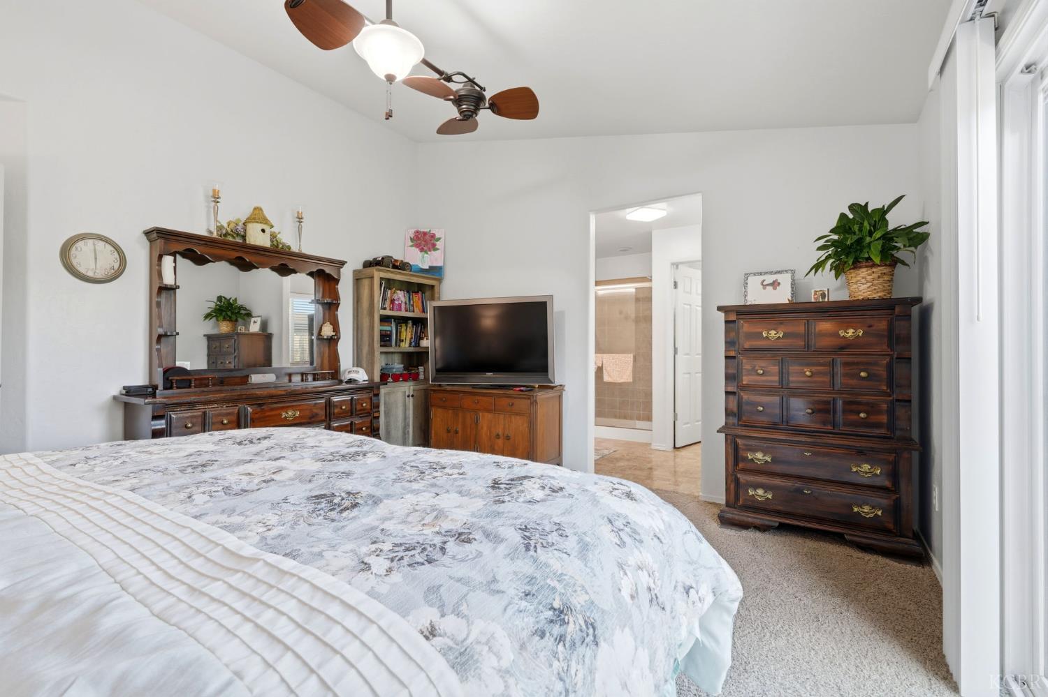 1431 W Ambassador Way, Hanford, CA 93230