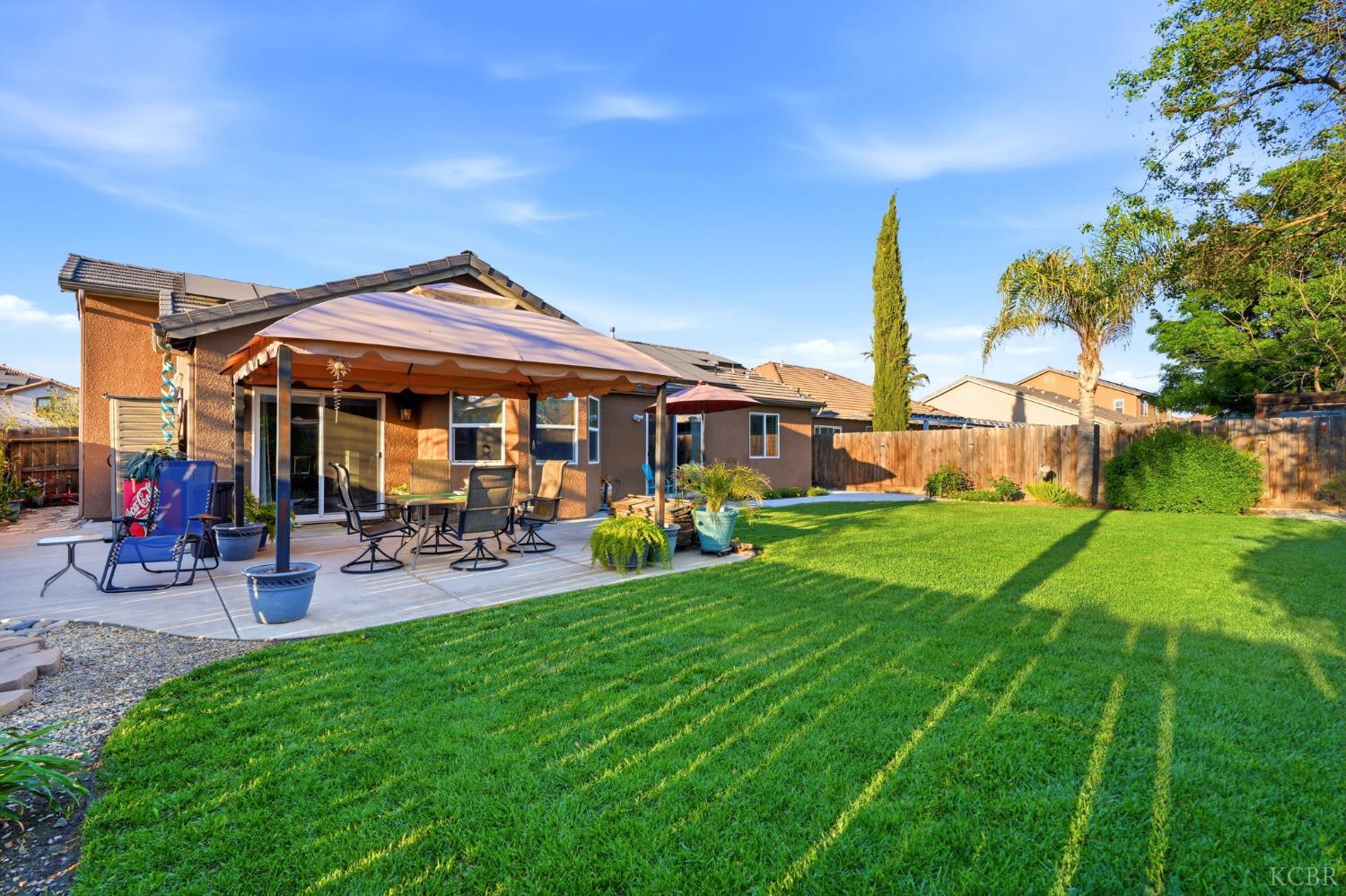 1431 W Ambassador Way, Hanford, CA 93230