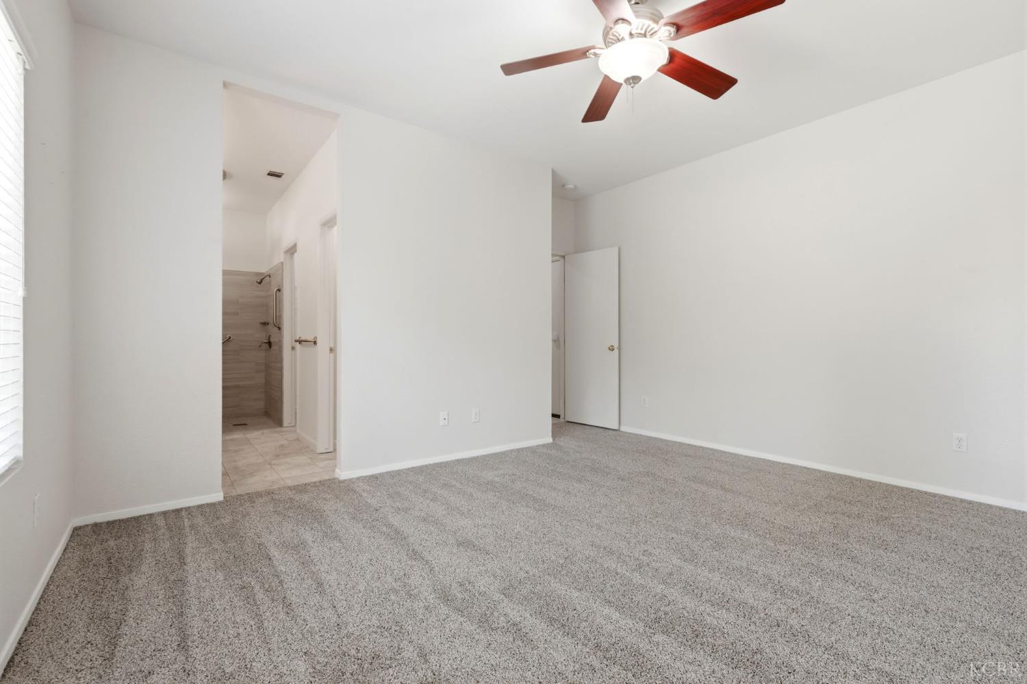 1788 W Rio Hondo Ct, Hanford, CA 93230