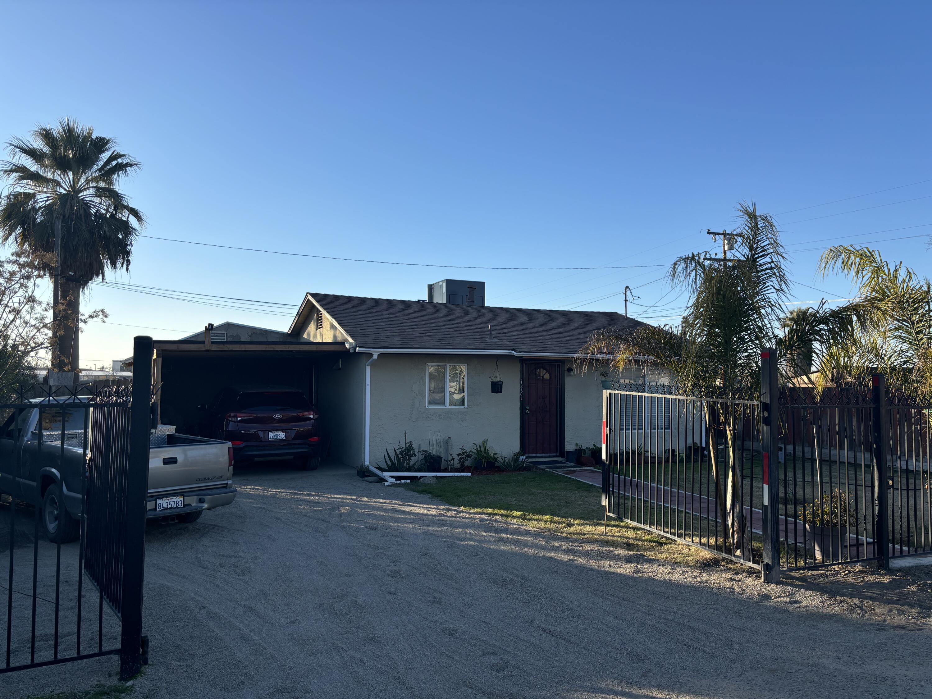 148 Walnut St, Hanford, CA 93230
