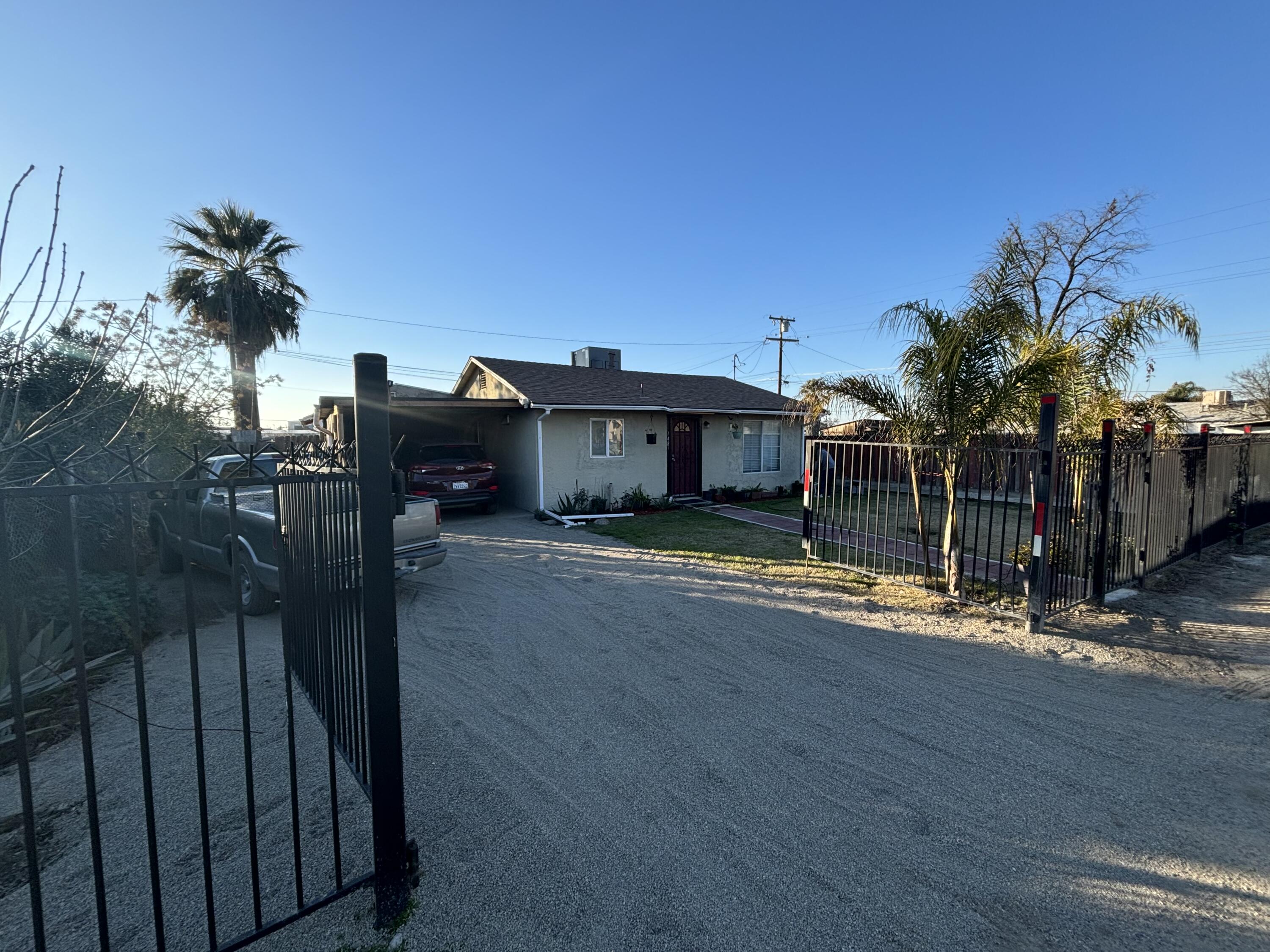 148 Walnut St, Hanford, CA 93230