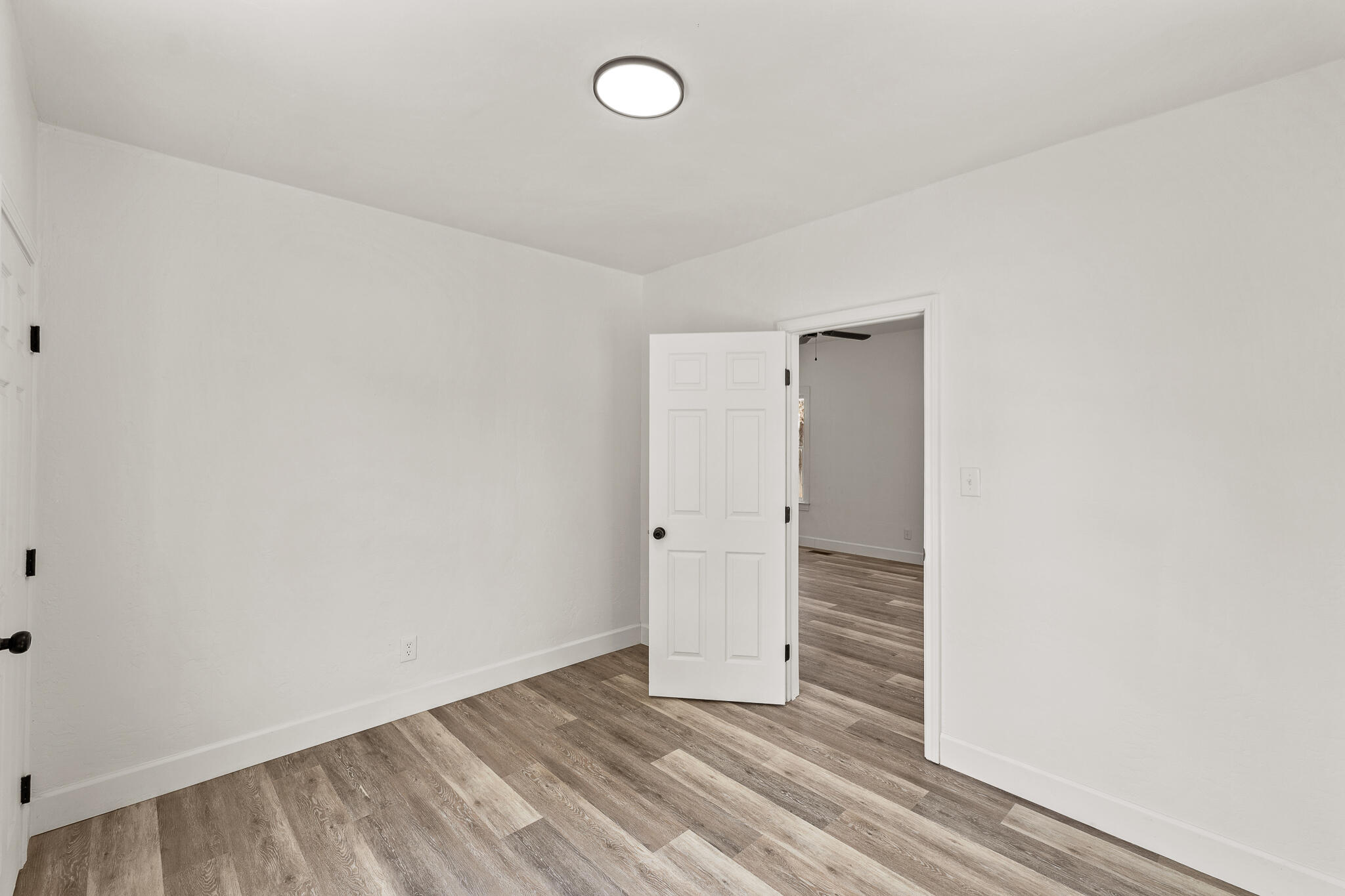 1328 N Redington St, Hanford, CA 93230
