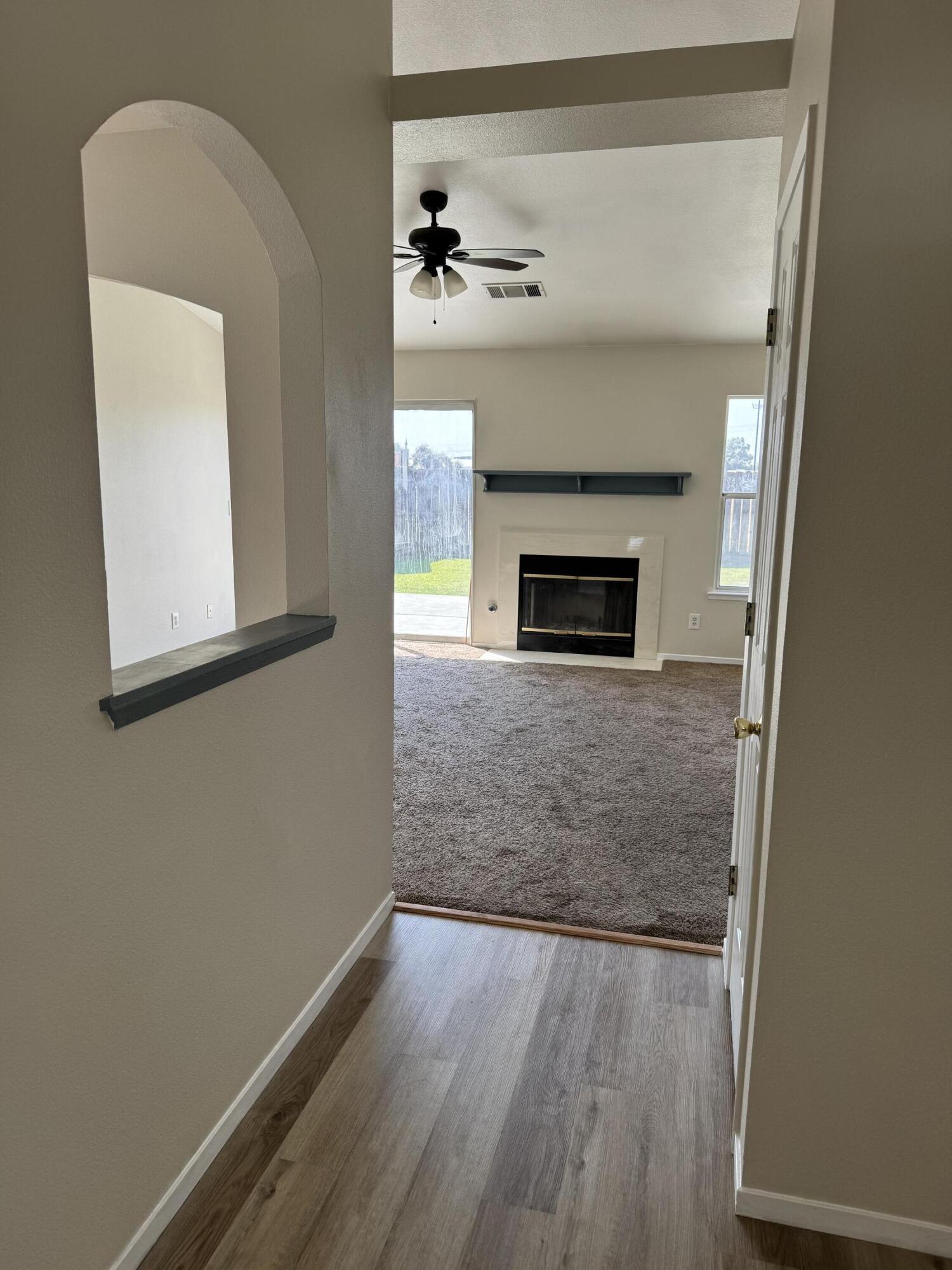 1205 Hawthorn St, Hanford, CA 93230