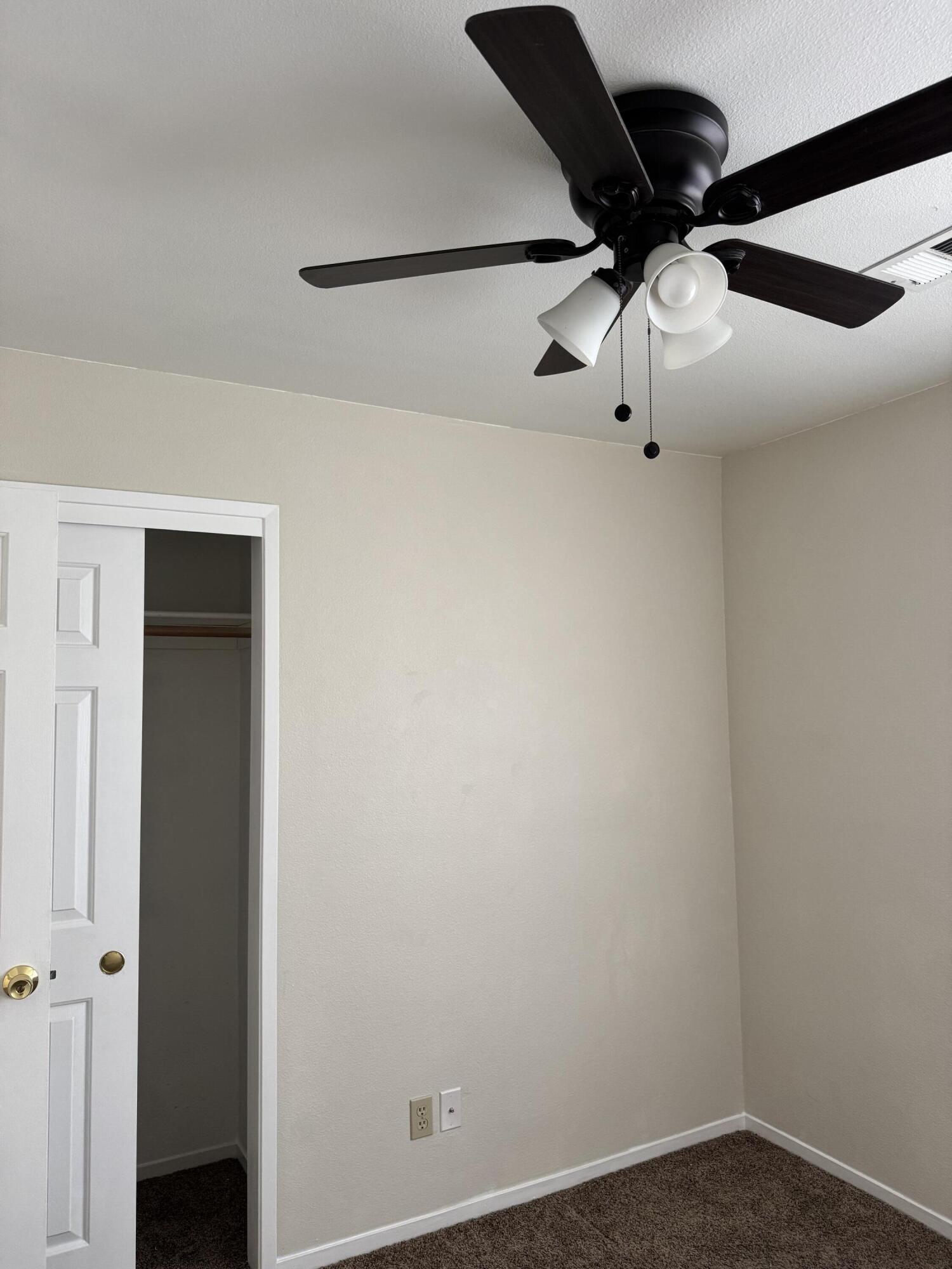 1205 Hawthorn St, Hanford, CA 93230