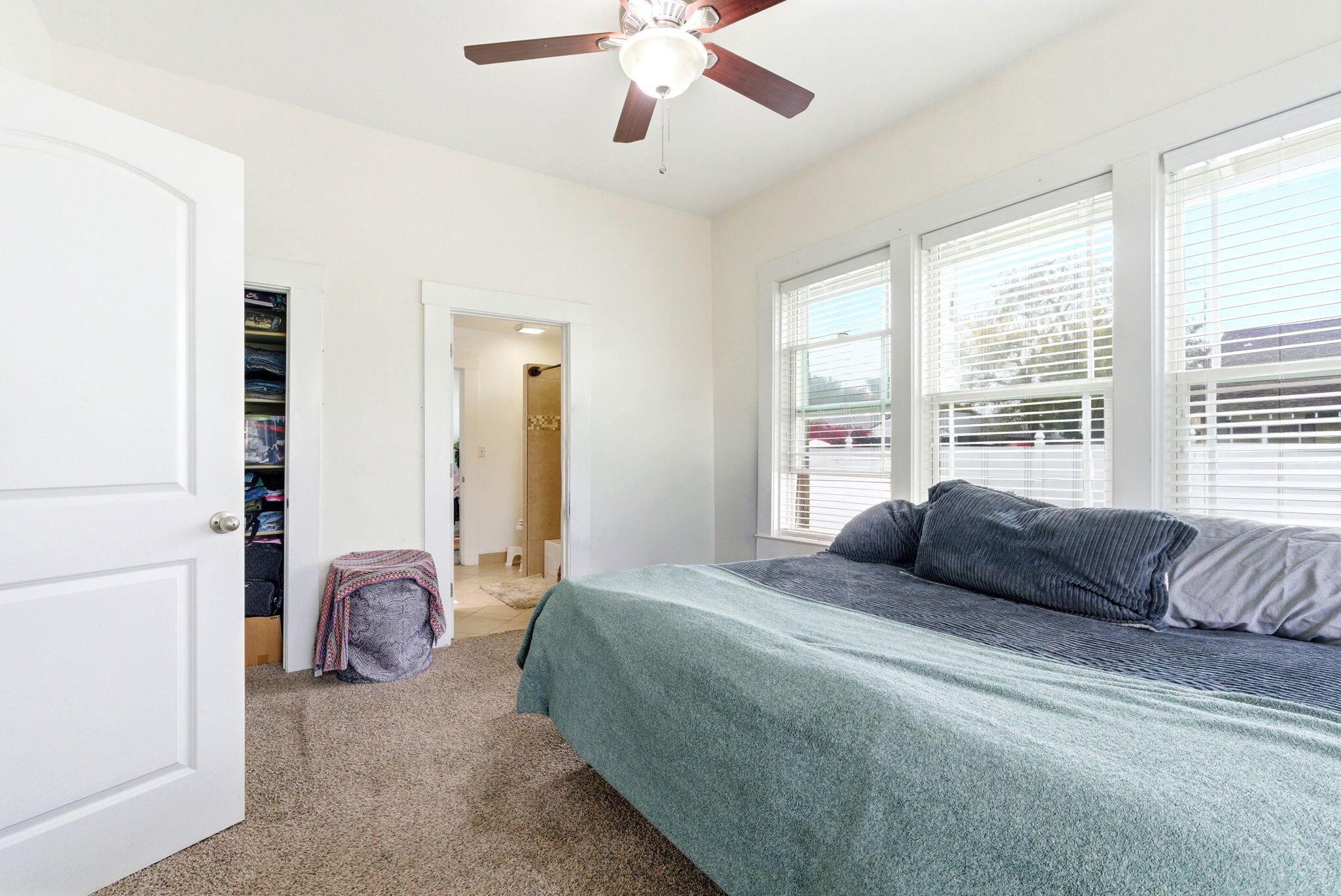 1250 N Harris St, Hanford, CA 93230