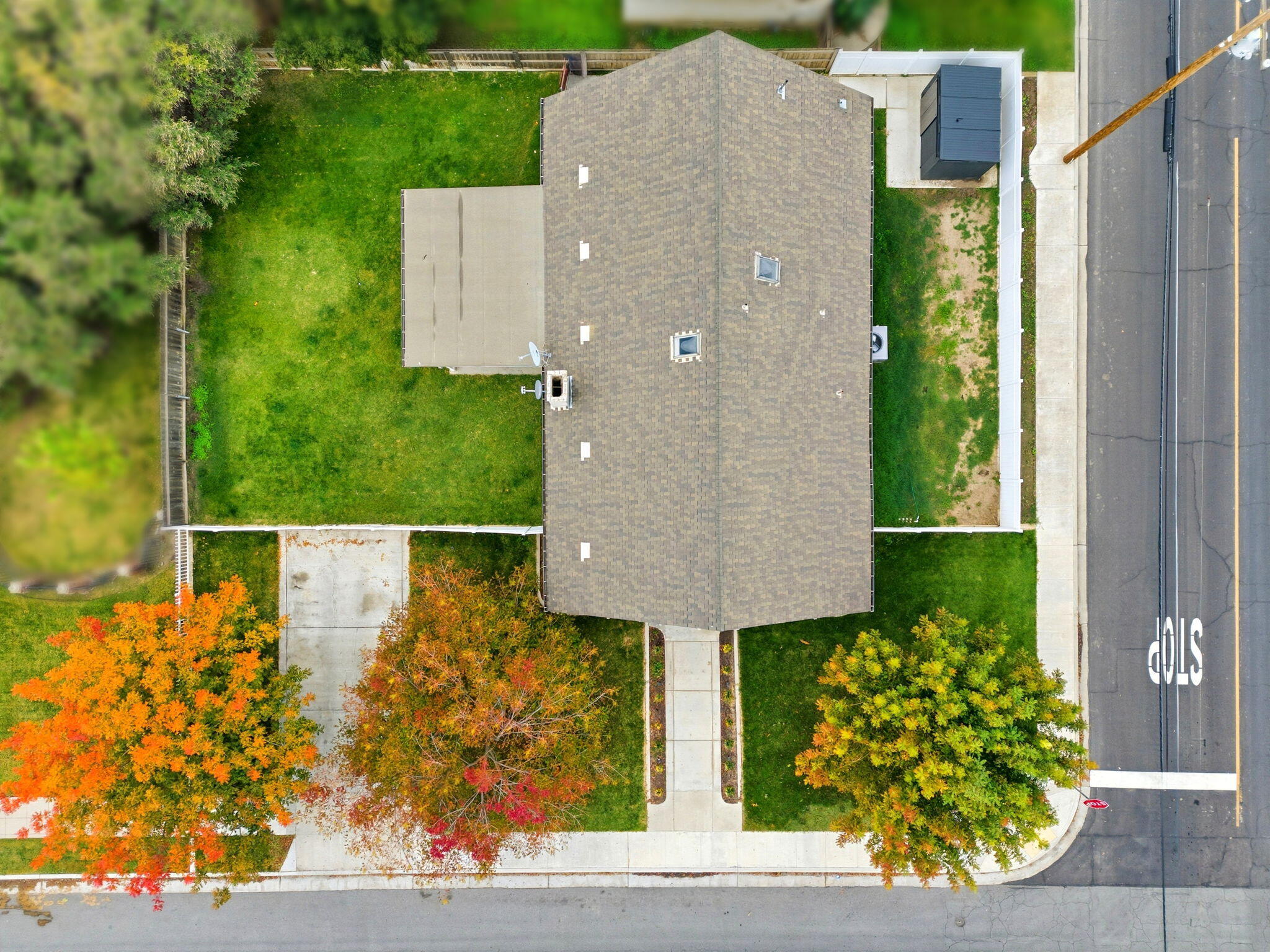 1250 N Harris St, Hanford, CA 93230