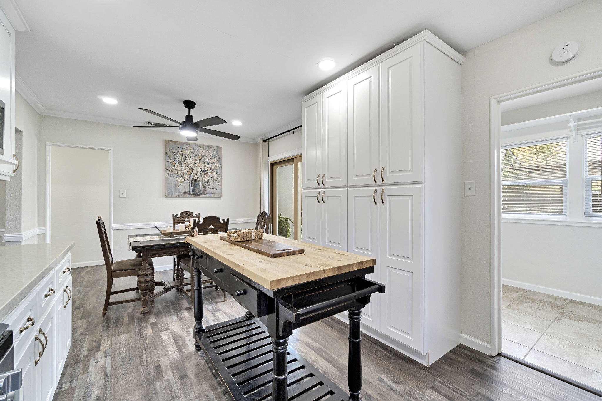 408 W Malone St, Hanford, CA 93230