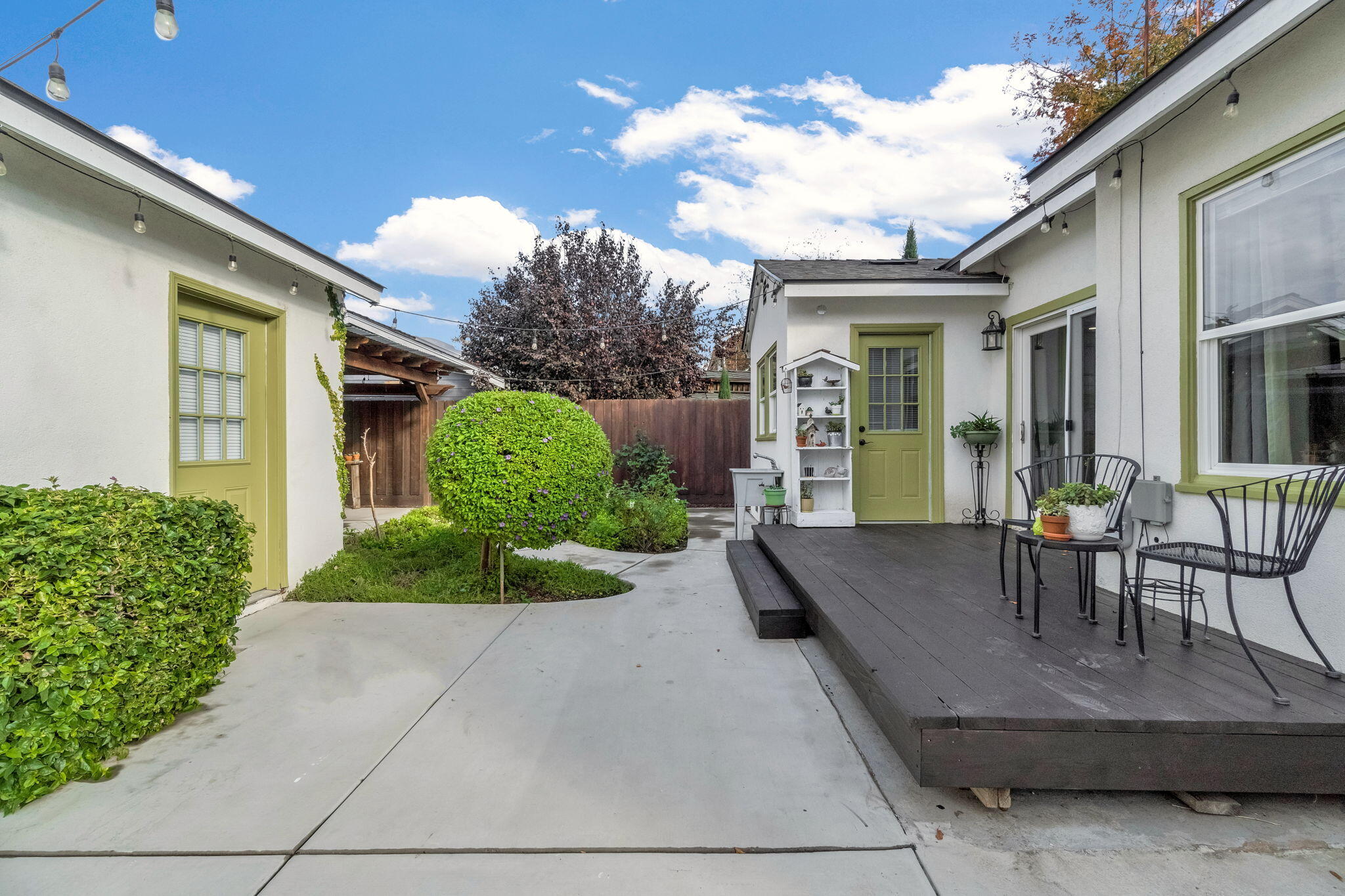 408 W Malone St, Hanford, CA 93230