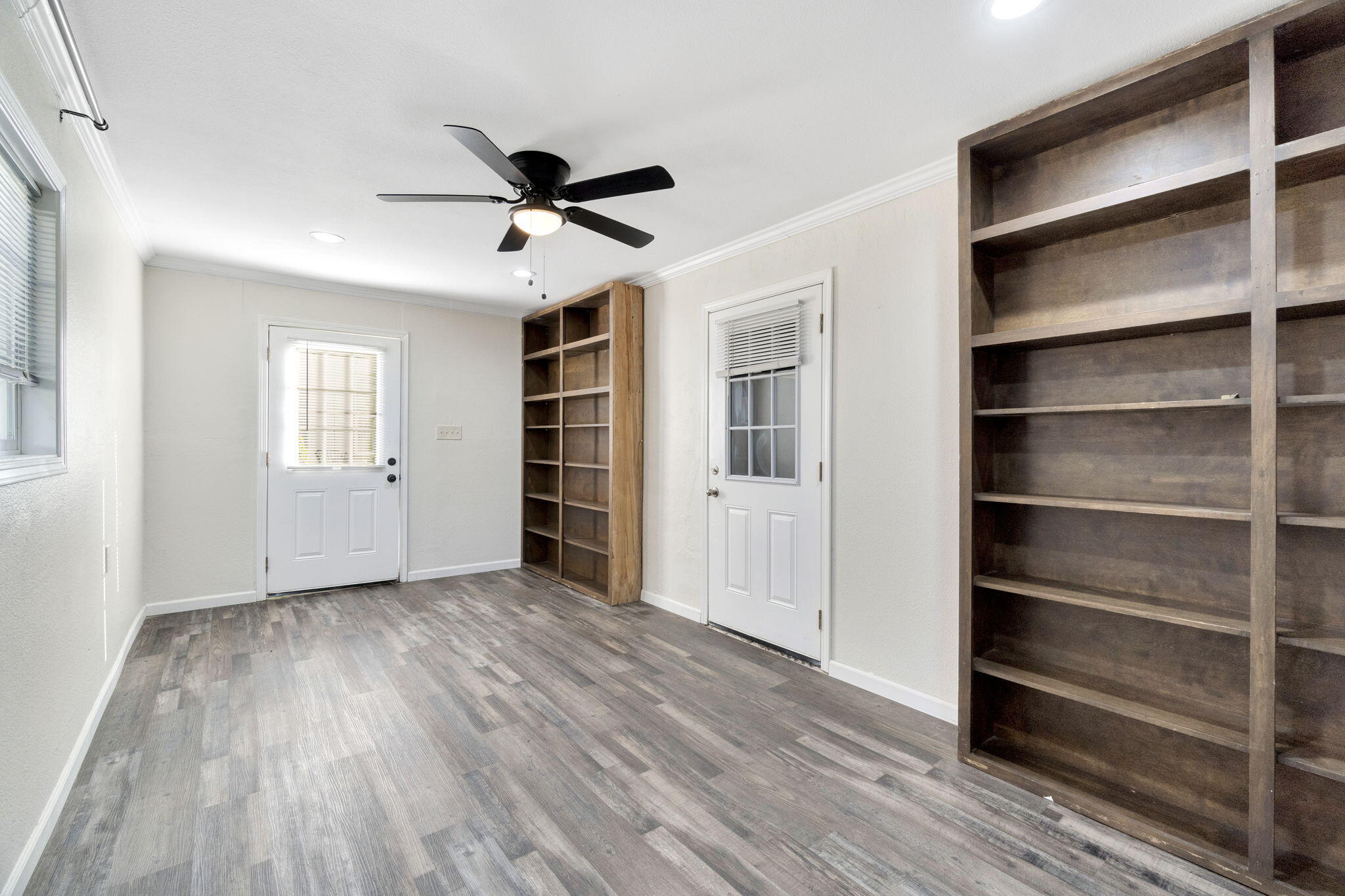 408 W Malone St, Hanford, CA 93230