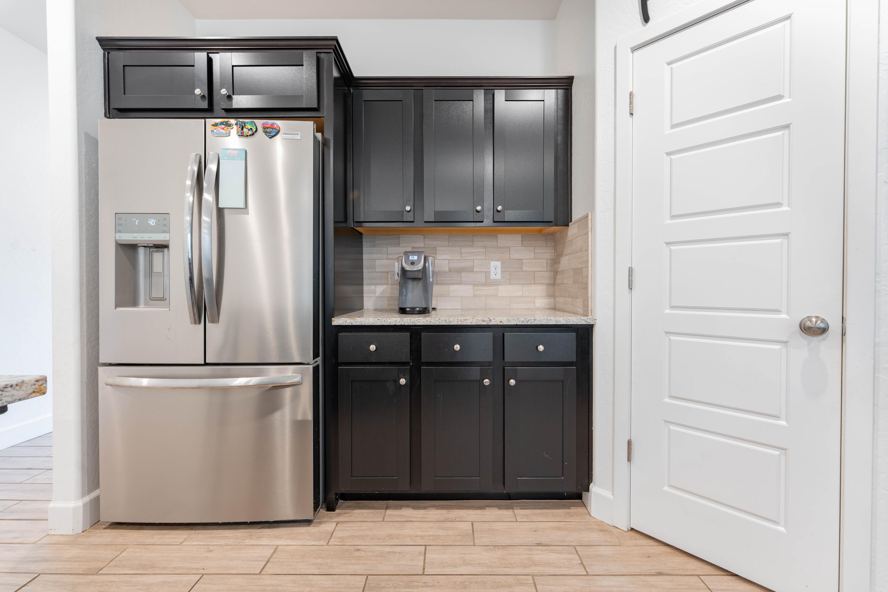 2608 W Heather Ln, Hanford, CA 93230