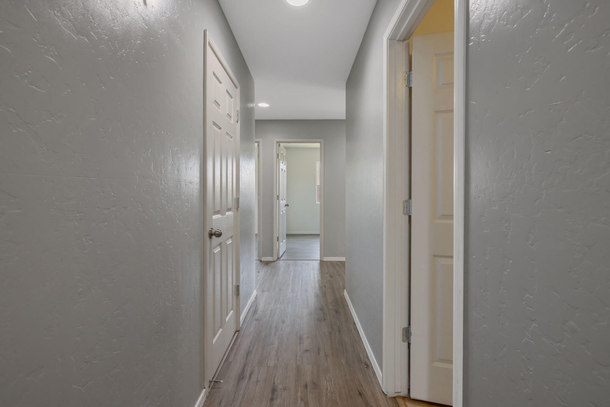 1365 Muscat Ct, Hanford, CA 93230