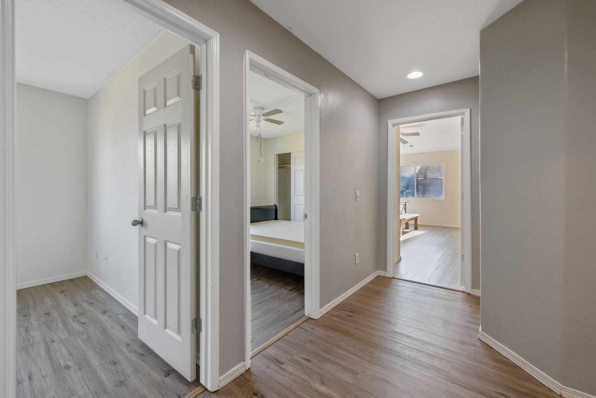 1365 Muscat Ct, Hanford, CA 93230