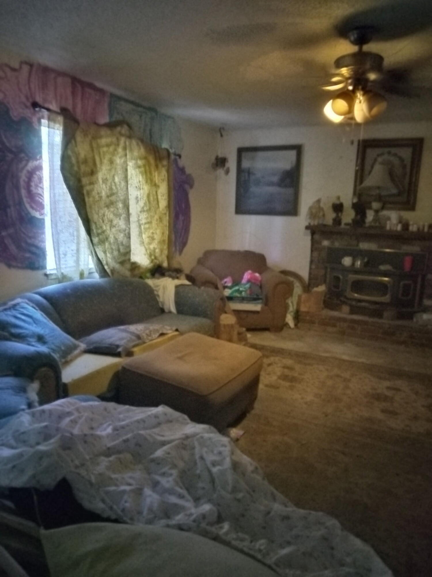 854 Laurence Ct, Hanford, CA 93230