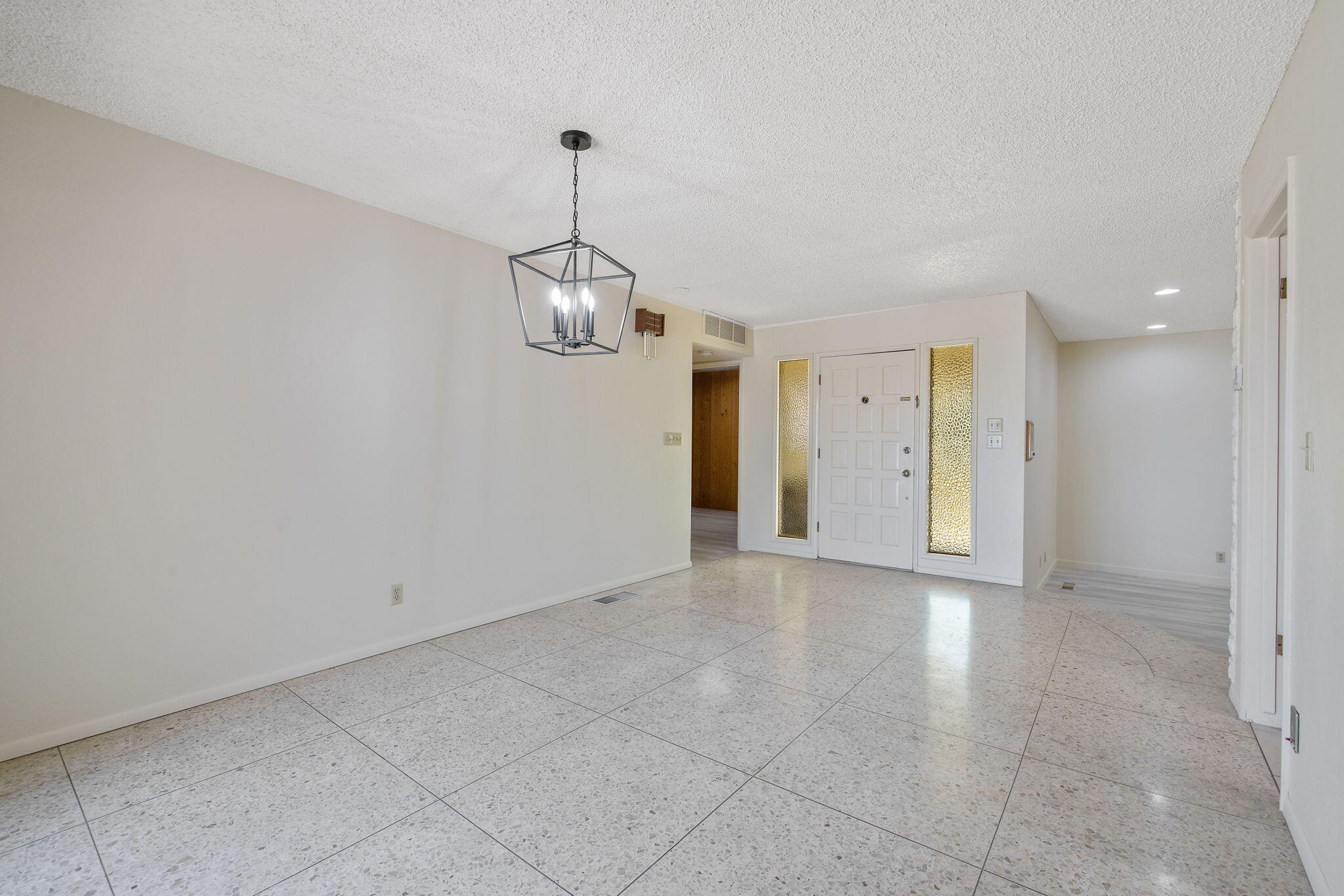 8640 12th Ave, Hanford, CA 93230